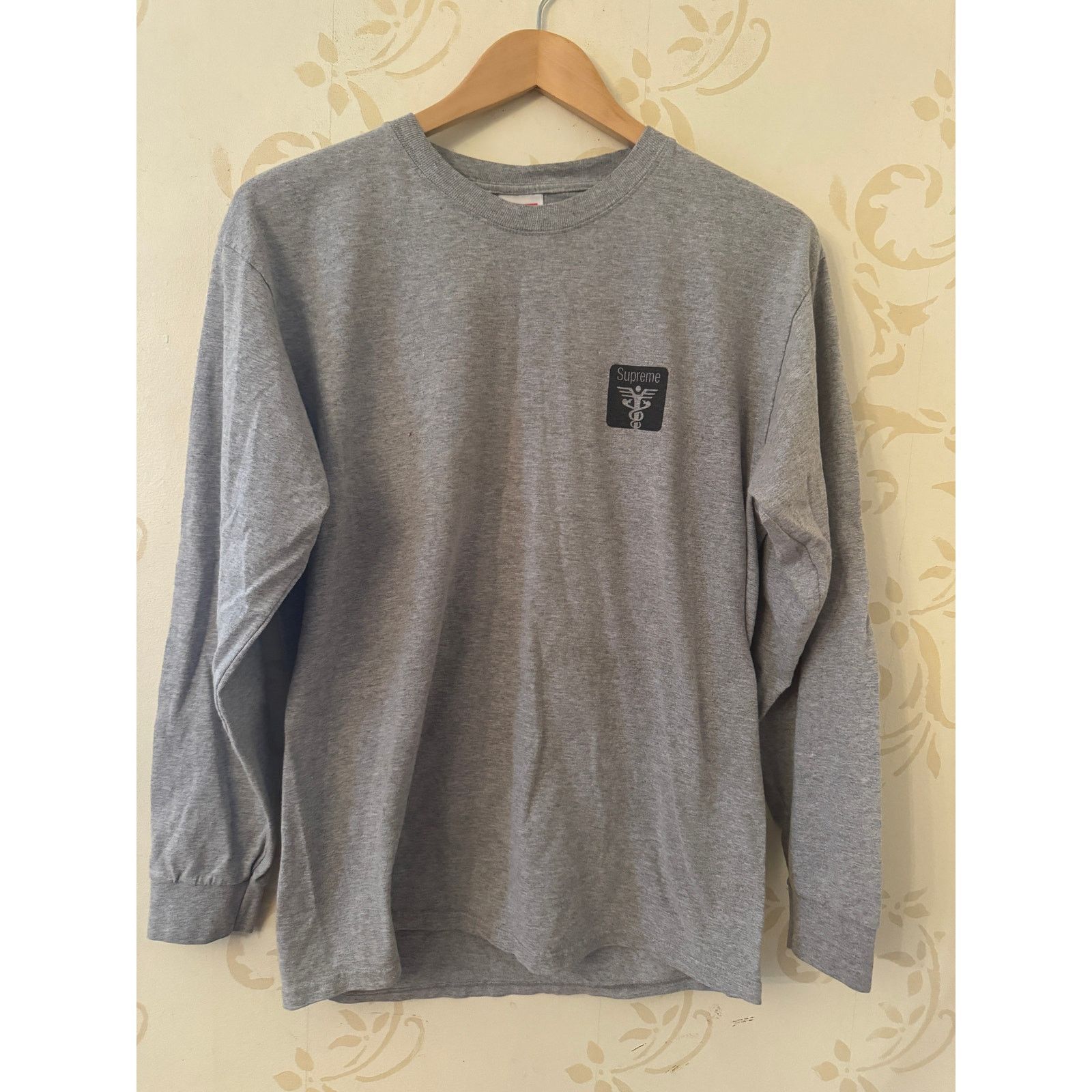 Supreme Supreme Robotussin Gray Shirt Men's Medium Top Size US M / EU 48-50 / 2 - 1 Thumbnail