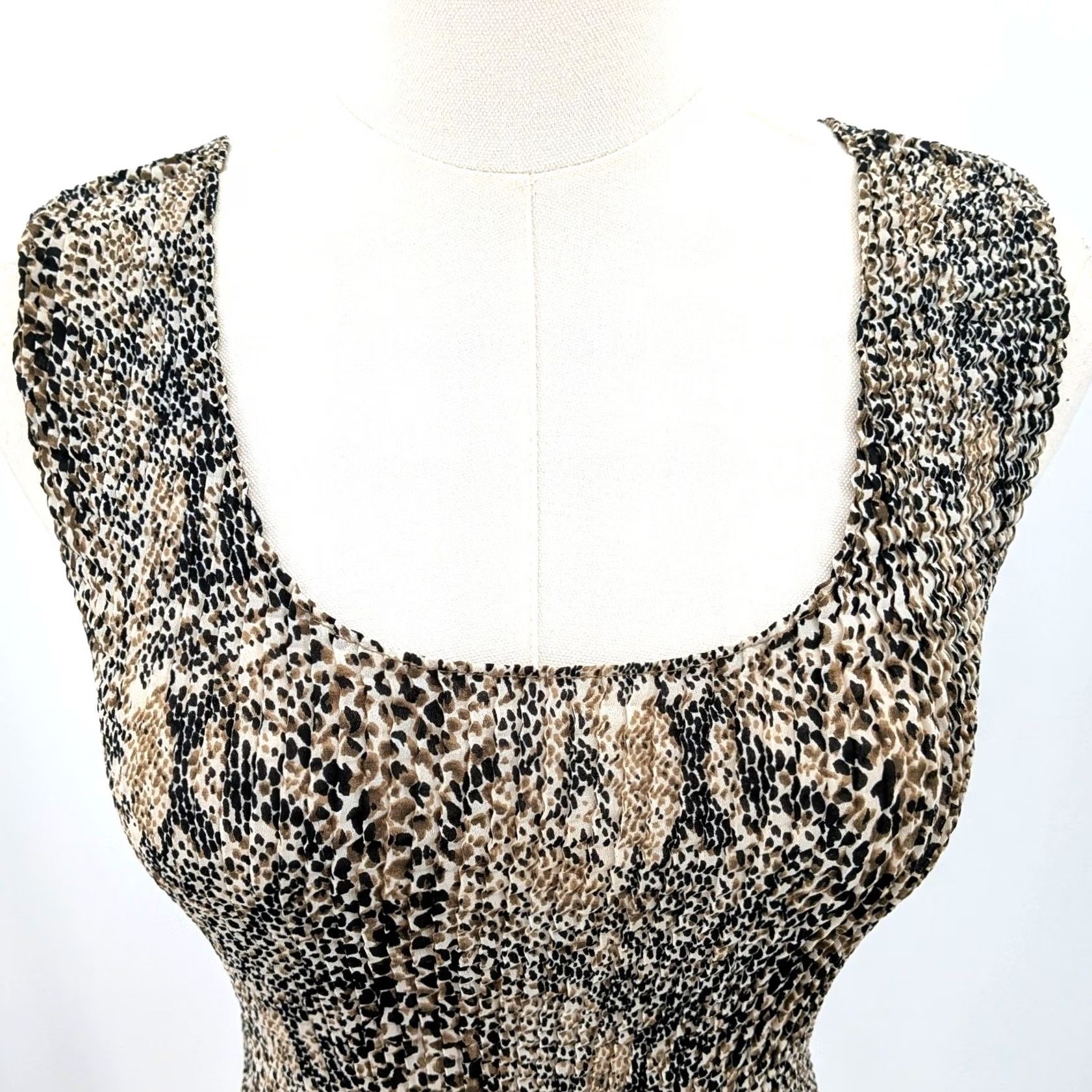 Vintage Nicola Animal Print Smocked Tank Top Fitted Stretch Neutral Leopard Cami S Womens Tank S Brown Size S / US 4 / IT 40 - 5 Thumbnail