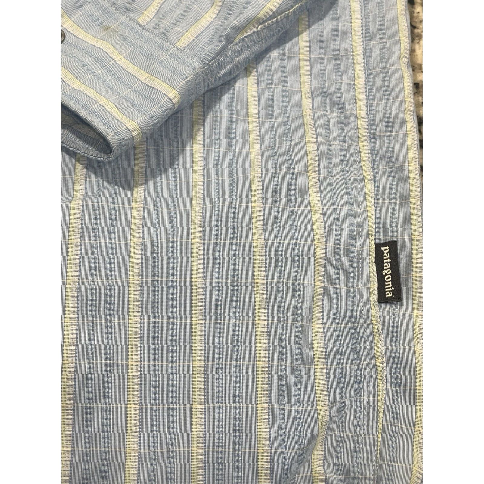 Patagonia Patagonia Shirt Mens Congo Town Pucker shirt Vented Nylon Polyester Blue Sz XL Button-Down Mens Size US XL / EU 56 / 4 - 3 Thumbnail