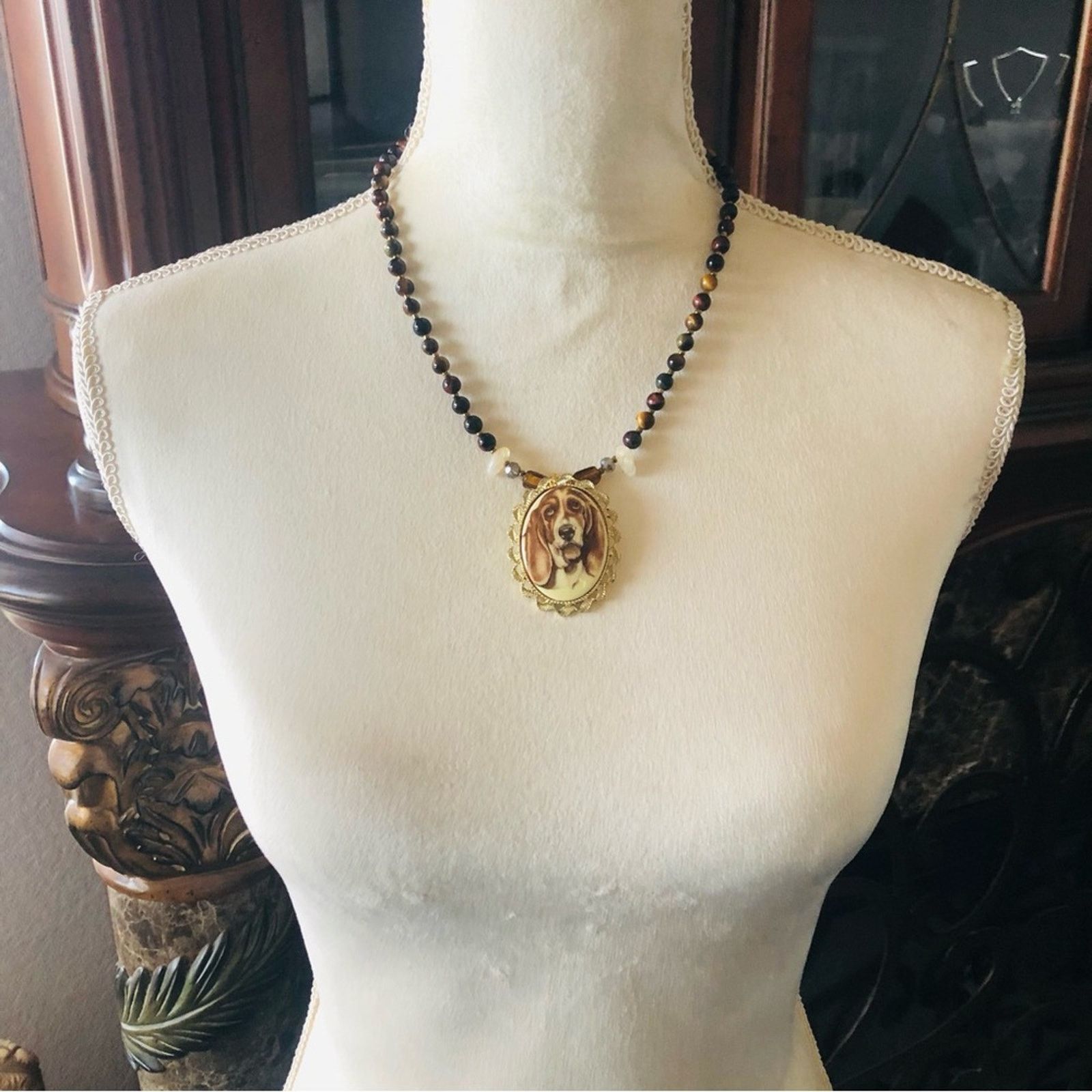 Handmade Handcrafted hound dog cameo natural stone citrine necklace Size ONE SIZE - 4 Thumbnail