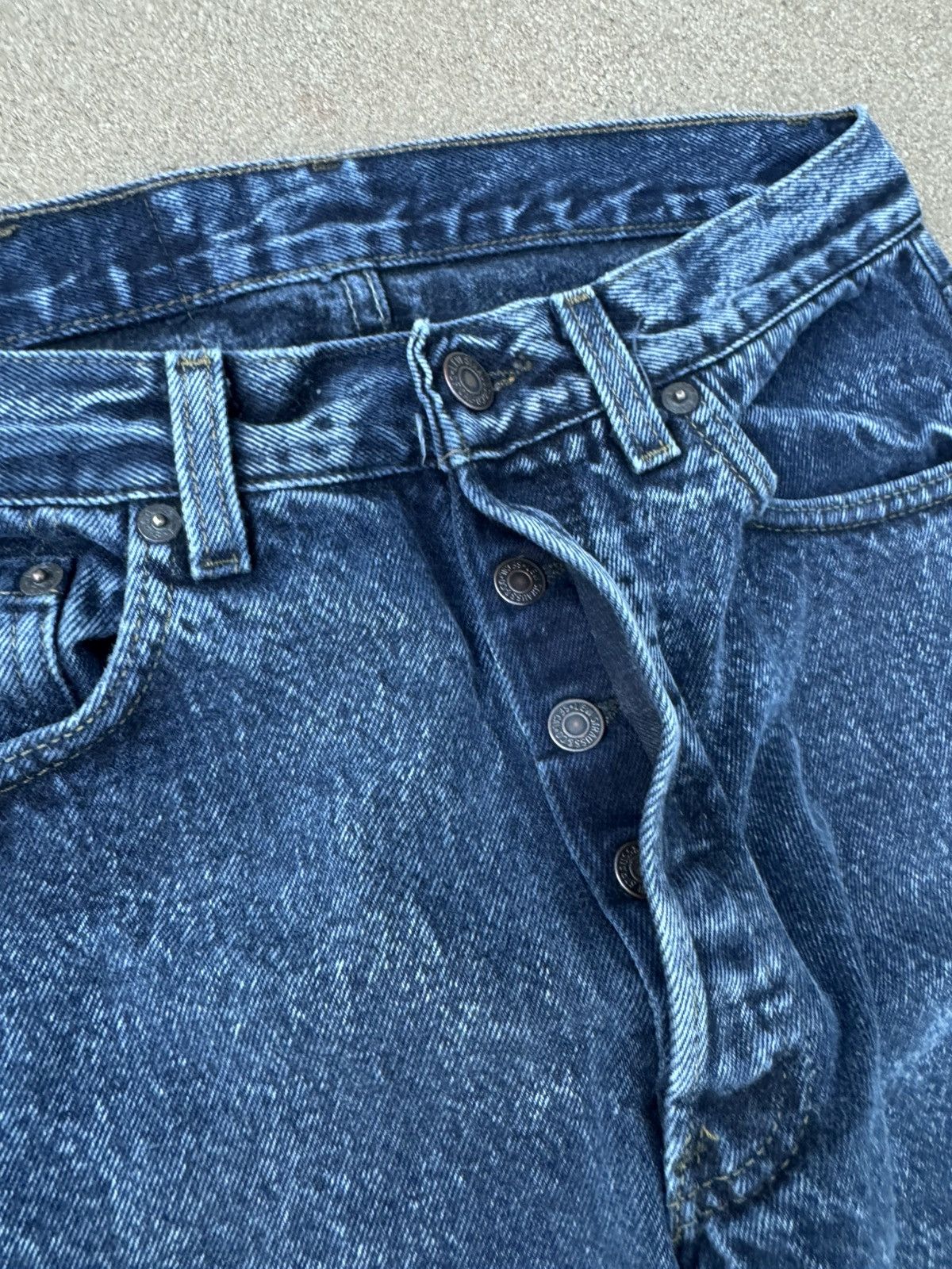 Levi's Vtg 80s Levi’s 501xx Buttonfly Black Acid Wash Jeans 29x30 Size US 29 - 5 Thumbnail