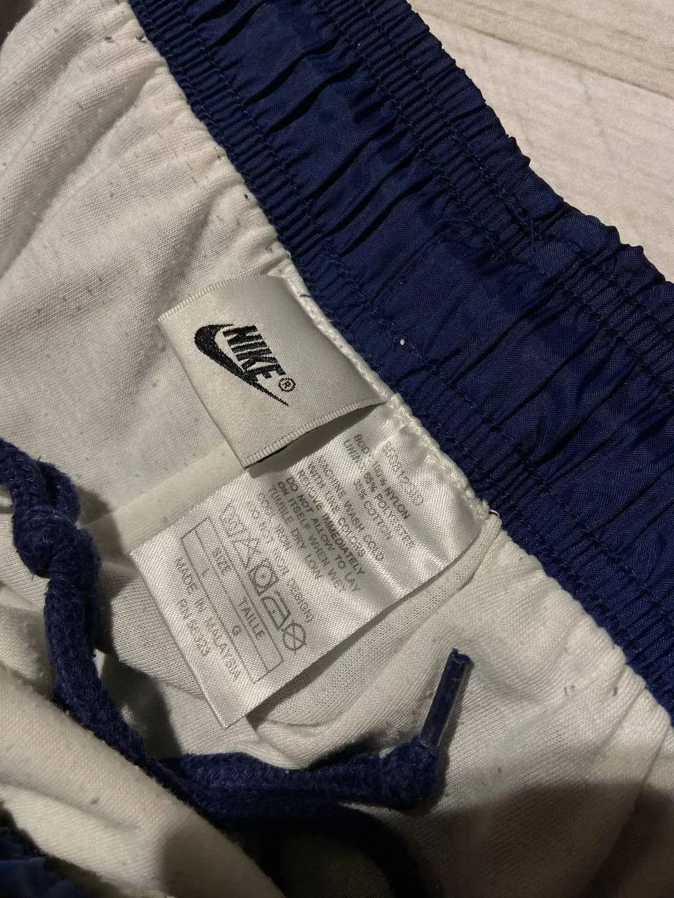 Nike Vintage Nike Track Pants 80s Nylon Swoosh Y2K Men Size L Size US 34 / EU 50 - 10 Thumbnail