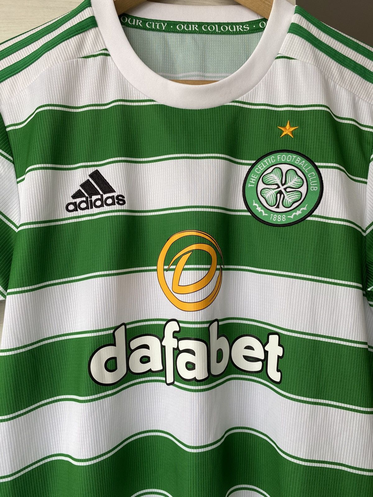Other Celtic Adidas Home Jersey GT4565 S MAGNERS Size US S / EU 44-46 / 1 - 2 Thumbnail