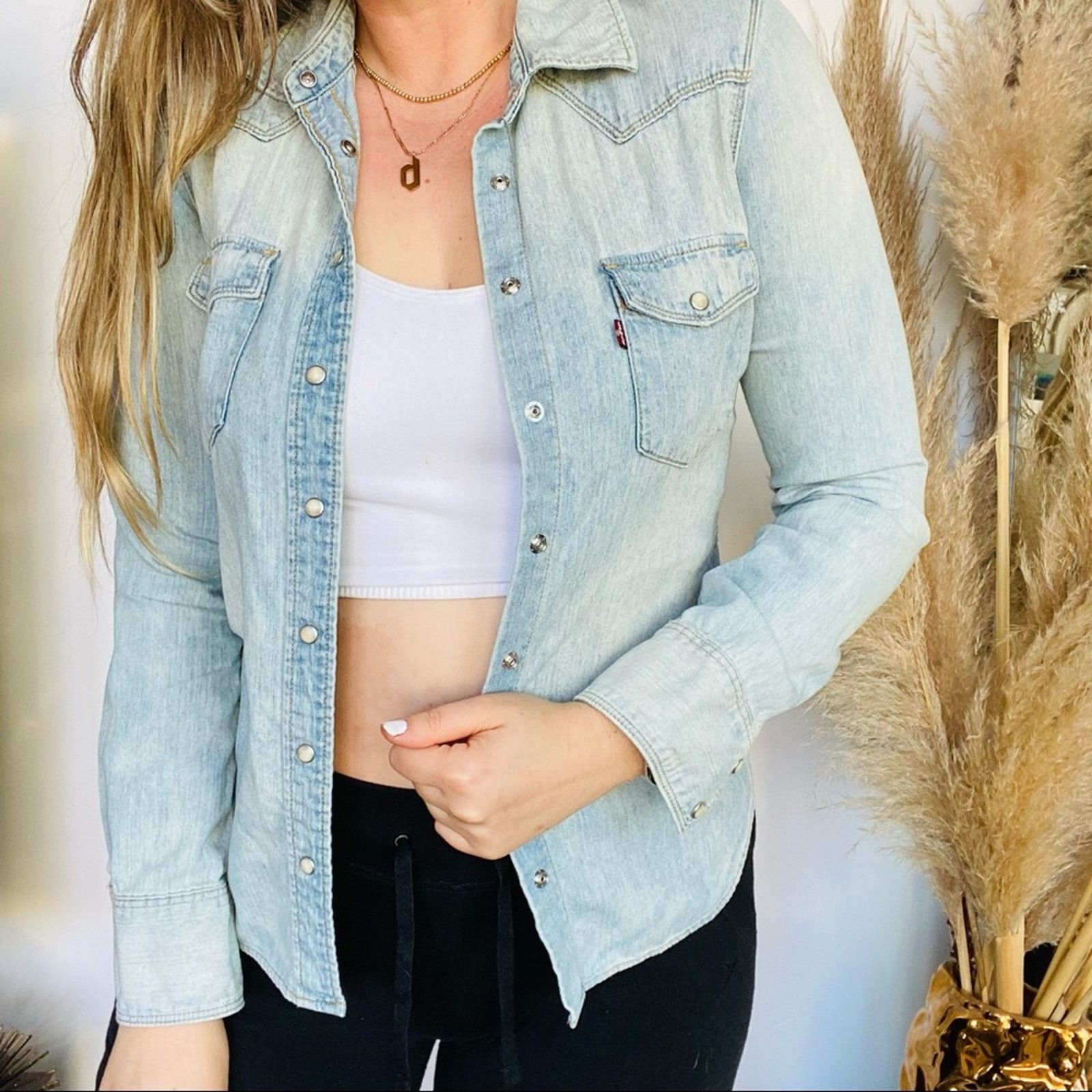 Levi's LEVIS Acid Wash Light Blue Button Snap Front Blouse Shirt Size M / US 6-8 / IT 42-44 - 1 Thumbnail