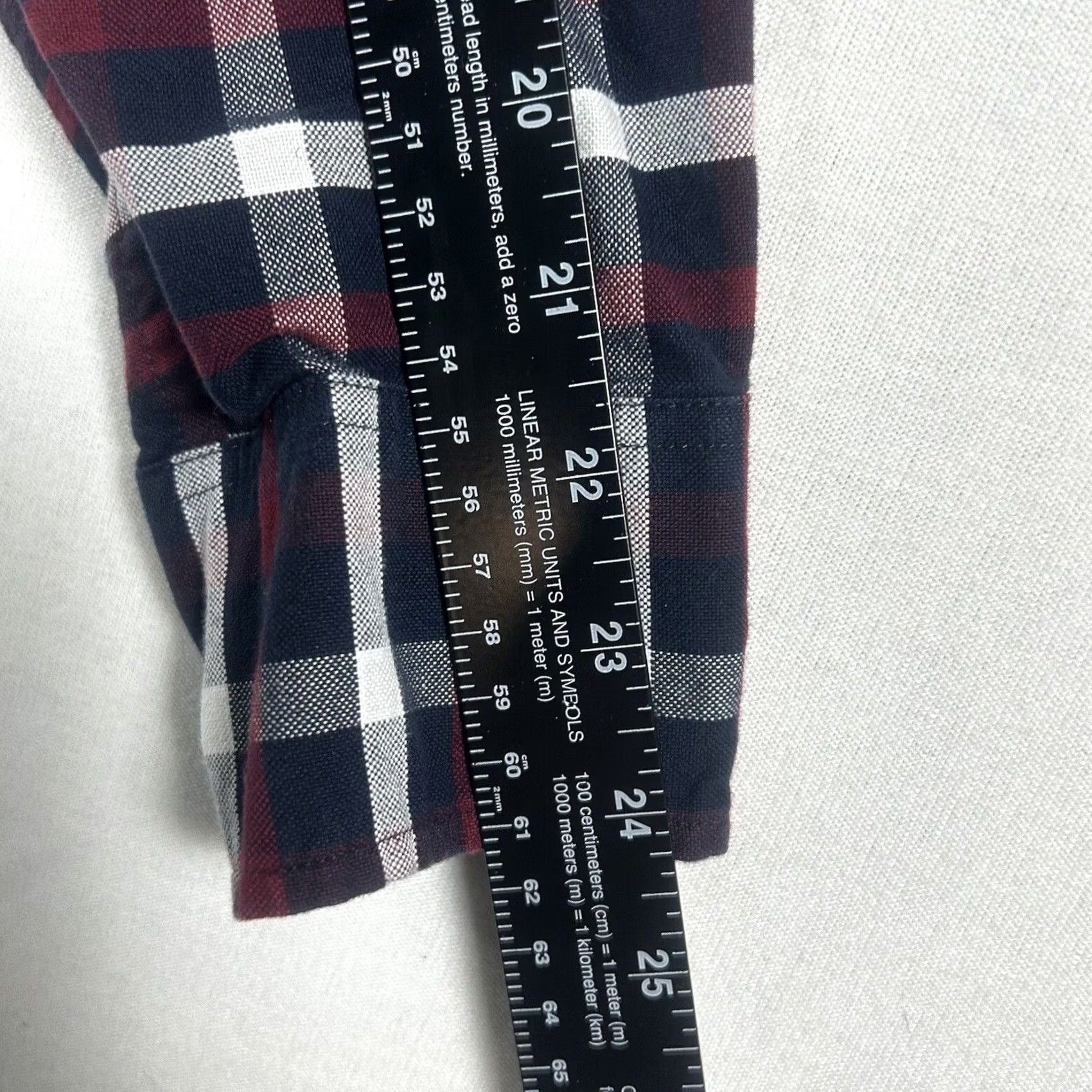J.Crew J. Crew Flex Oxford Plaid Shirt S Navy Red Long Sleeve Button-Front Men Same Sx? (Note: No extra words) Size US S / EU 44-46 / 1 - 5 Thumbnail
