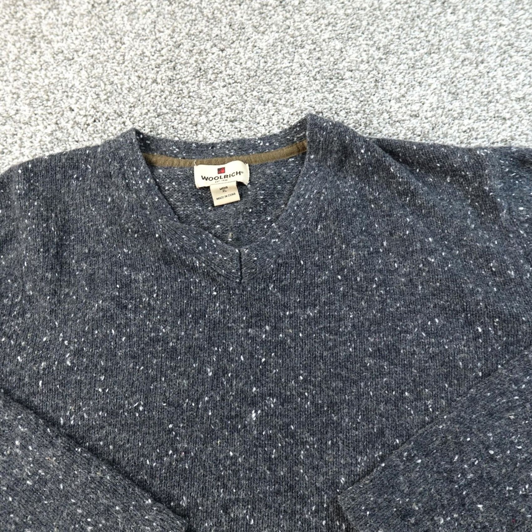 Vintage Woolrich Sweater Mens XL Gray Donegal V-Neck Knit Pullover Wool Heather Speckled Size US XL / EU 56 / 4 - 3 Thumbnail