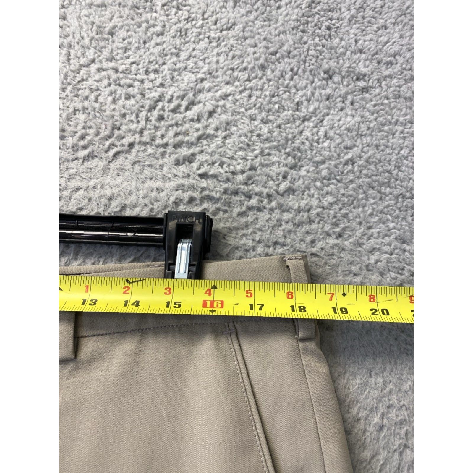 Izod IZOD Men’s Performance Pocket Microfiber Dress Pants 36 Regular Tan Slim Fit 32 Inseam Mens Pants 2010s Size US 36 / EU 52 - 3 Thumbnail