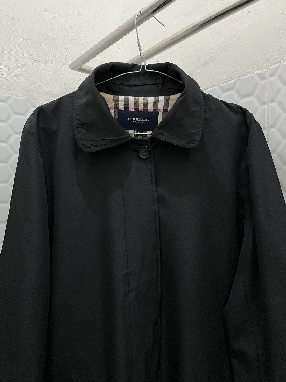 Burberry Vintage Burberry Nylon Coat Jacket Size US L / EU 52-54 / 3 - 5 Thumbnail