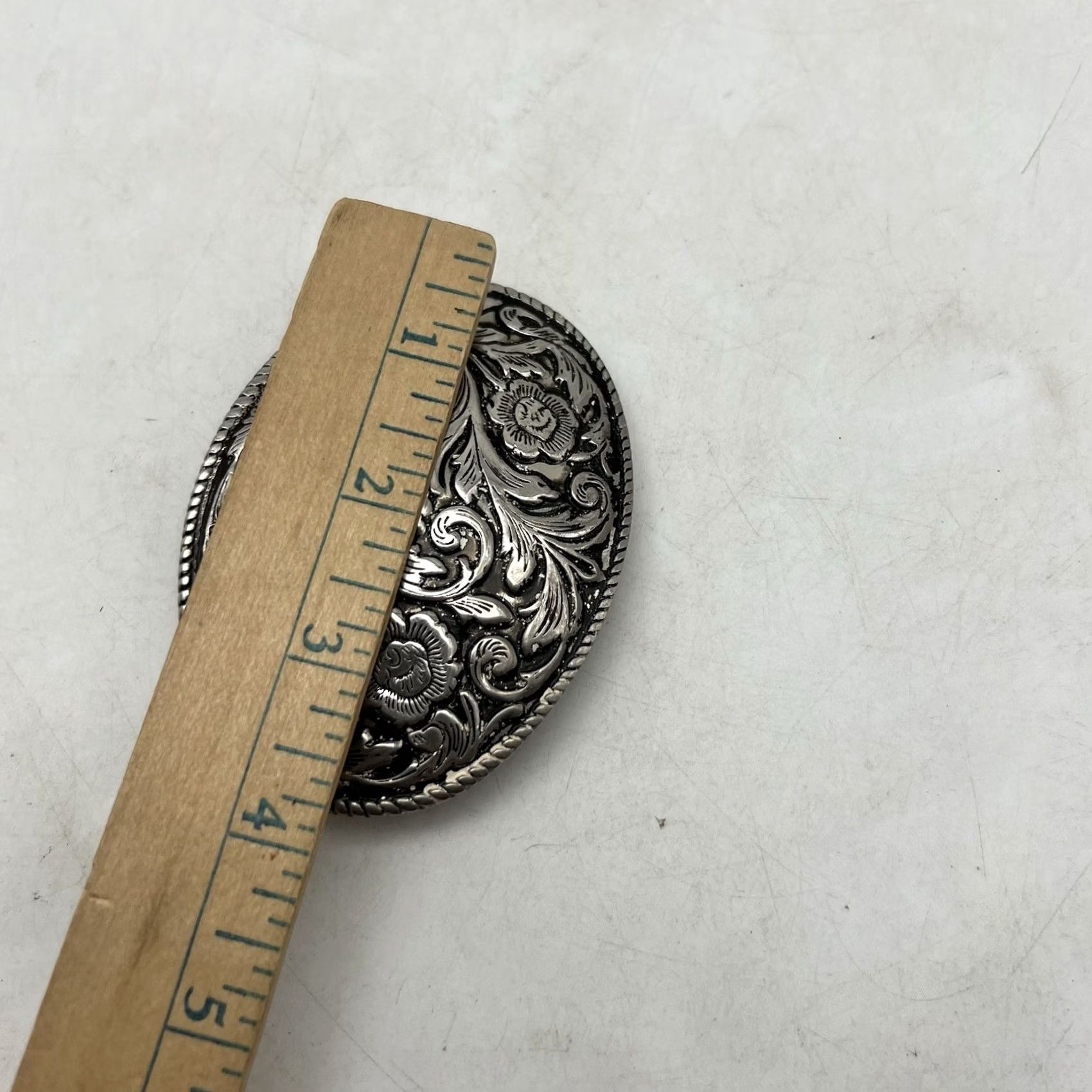 Vintage VINTAGE Cowgirl Metal Black Enamel Flower Belt Buckle 3.5" Belt Buckle Black Flower Enamel Cowgirl Metal Vintage 3.5" Mens Womens Boys Girls Size ONE SIZE - 3 Thumbnail