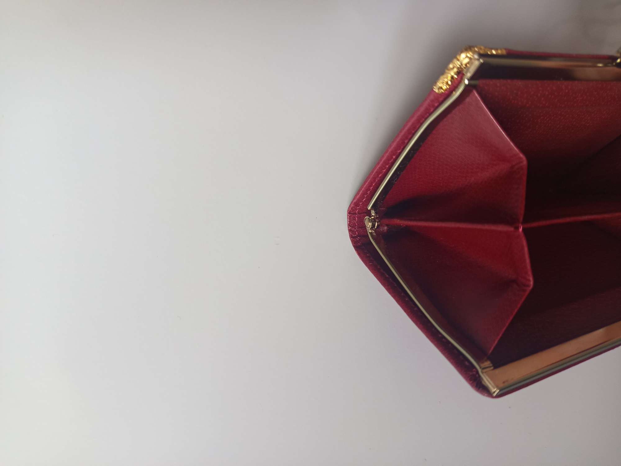 Valentino Valentino Garavani Wallet Burgundy Leather Kiss Lock Vintage Size ONE SIZE - 15 Thumbnail