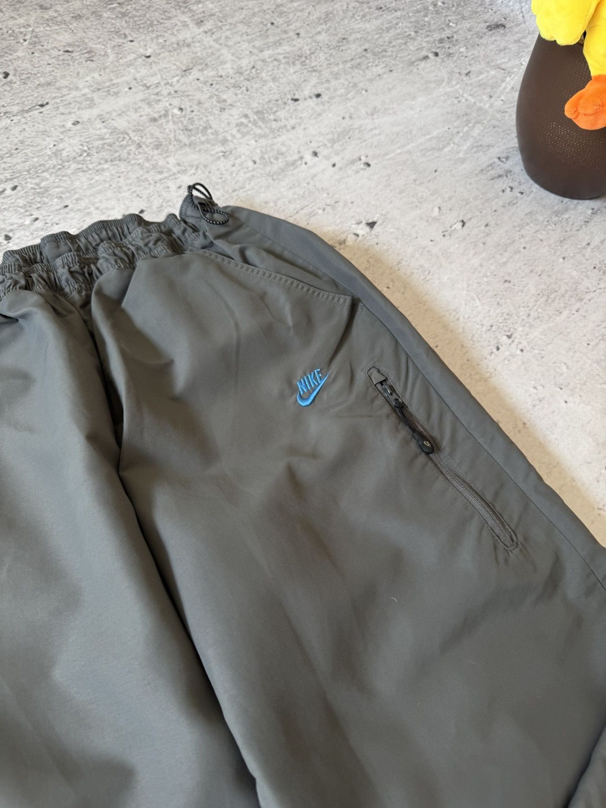 Nike × Vintage NIKE AIR MAX NYLON VINTAGE Y2K BAGGY FIT PANTS SWEATPANTS Size US 32 / EU 48 - 5 Thumbnail