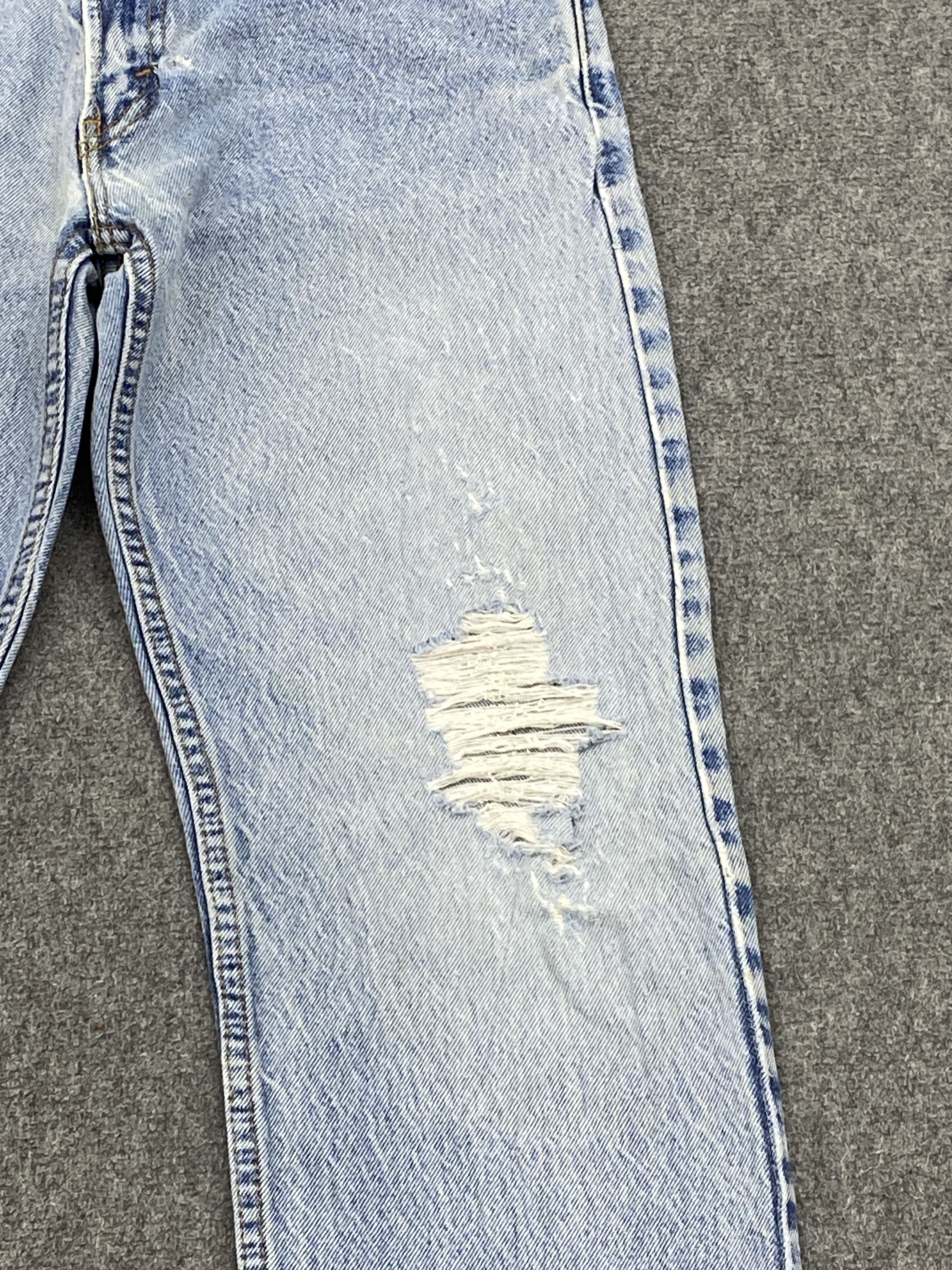 Levi's Distressed Faded Blue Vintage Levi's 505 Jeans DP2688 Size US 30 / EU 46 - 11 Thumbnail