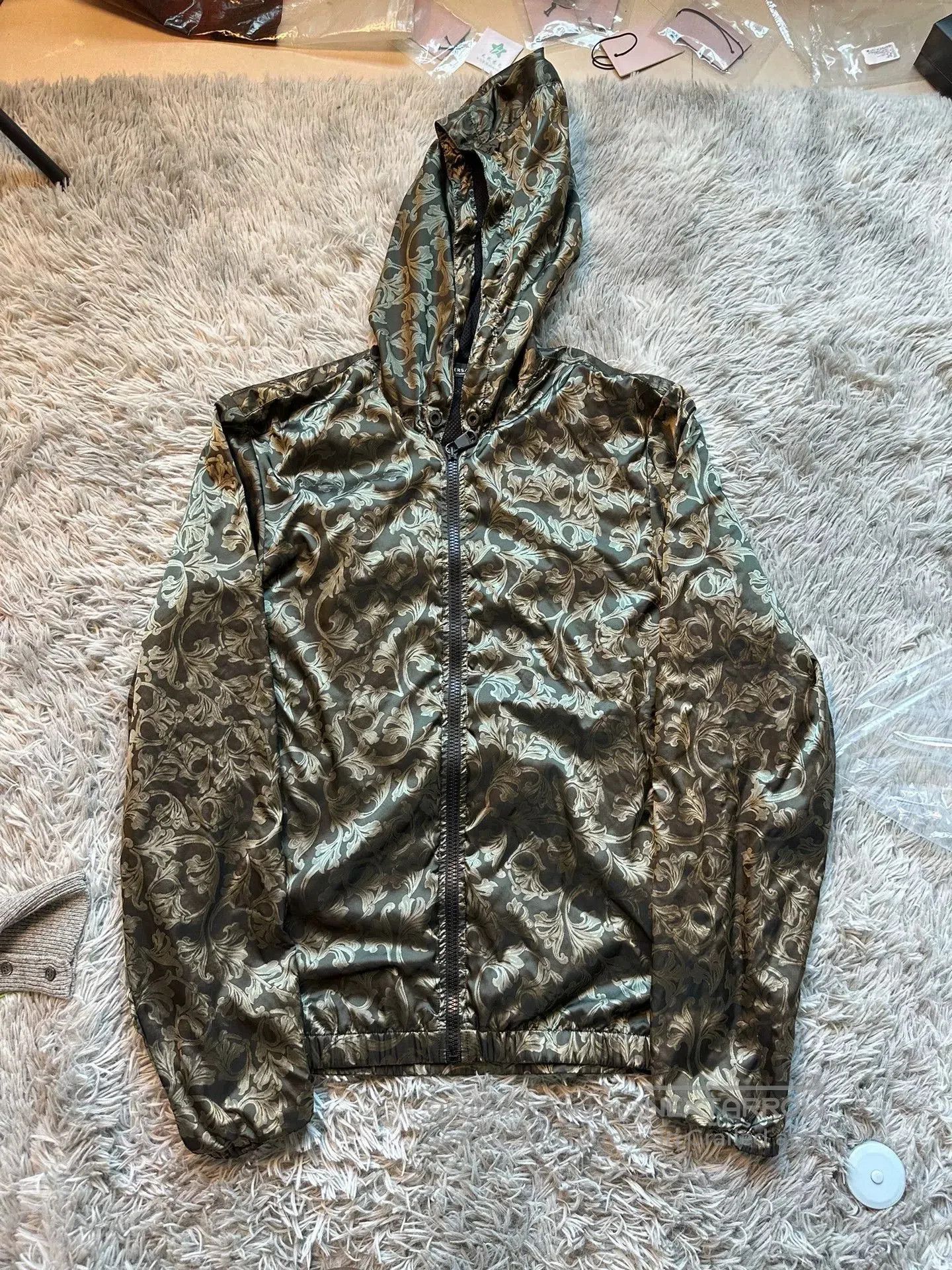 Versace Versace Dark Floral Jacket. Size US S / EU 44-46 / 1 - 1 Thumbnail