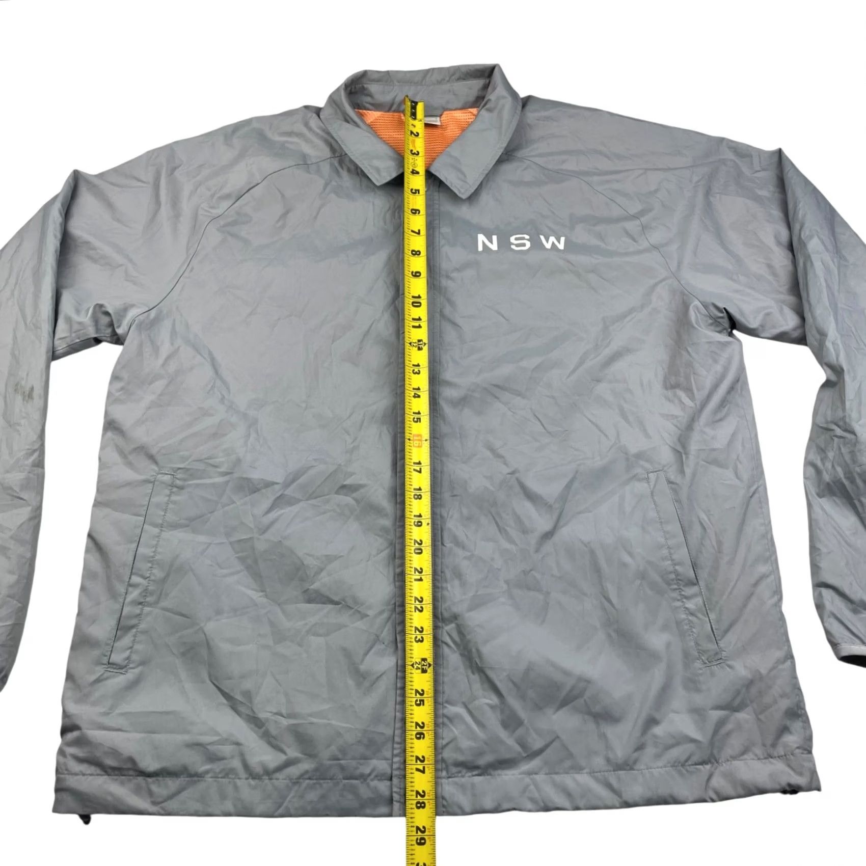 Nike VTG Nike Men’s NSW Windbreaker Jacket Gray Large Casual 80s Snap Button Lined Swoosh Logo Size US L / EU 52-54 / 3 - 6 Thumbnail