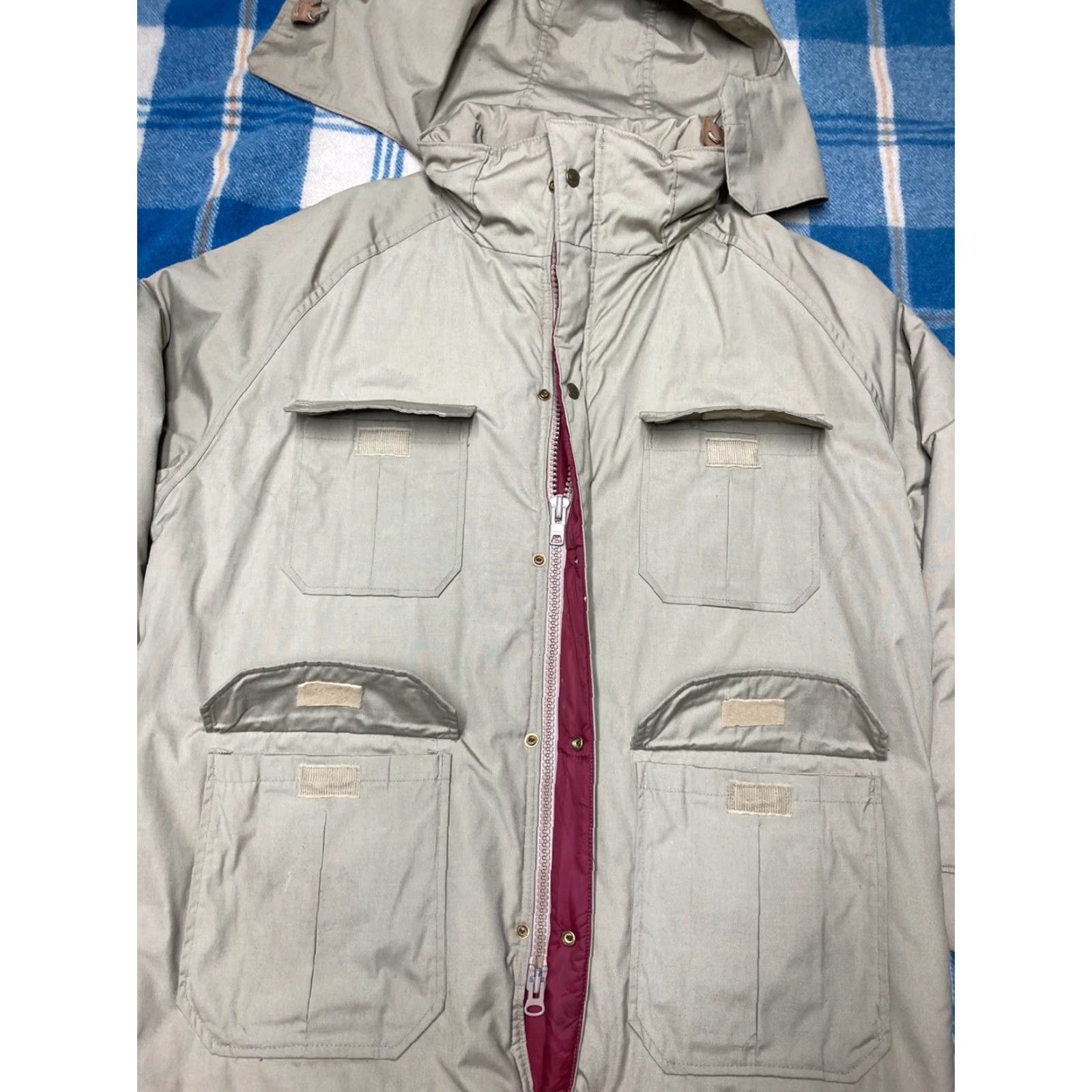 Vintage VINTAGE Woolrich Jacket Barn Coat Puffer 2 Way Zip Hooded Mens XL Beige Tan 90s Size US XL / EU 56 / 4 - 3 Thumbnail