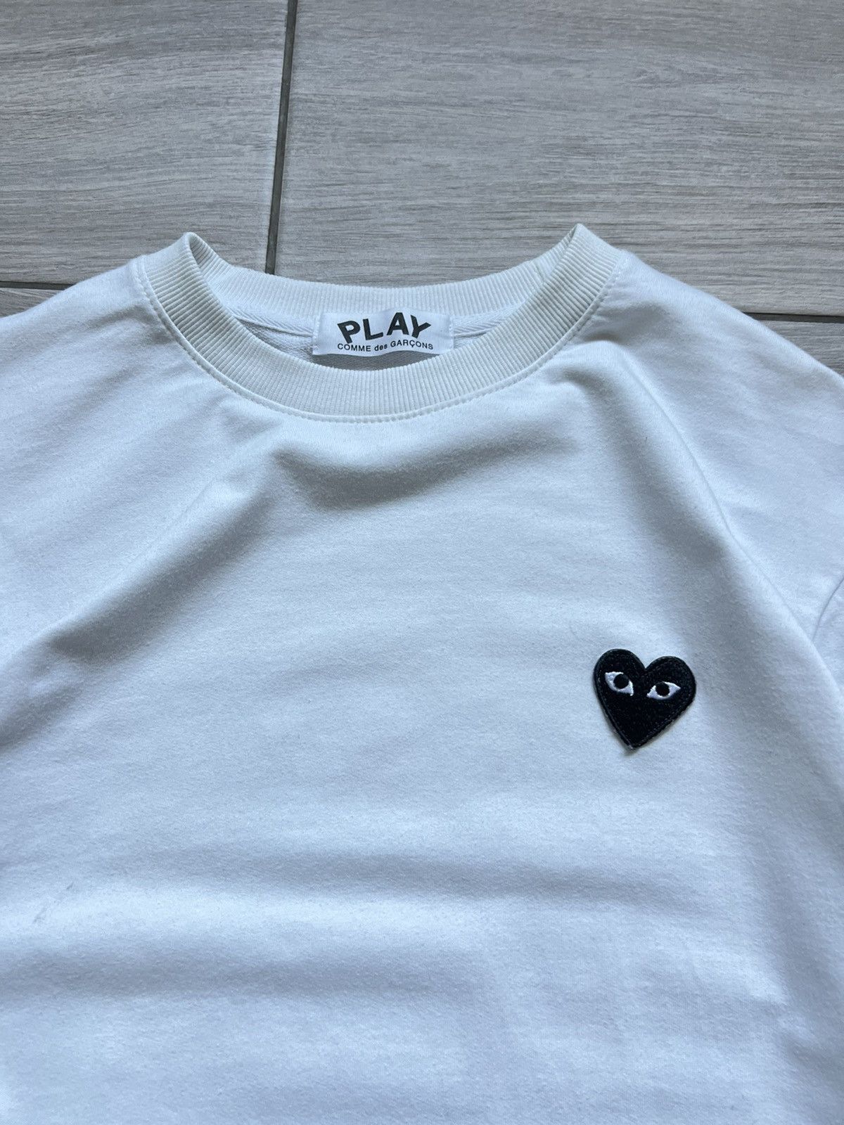 Comme des Garcons Vintage Come des Garcon Play cdg sweatshirt Size US M / EU 48-50 / 2 - 6 Thumbnail