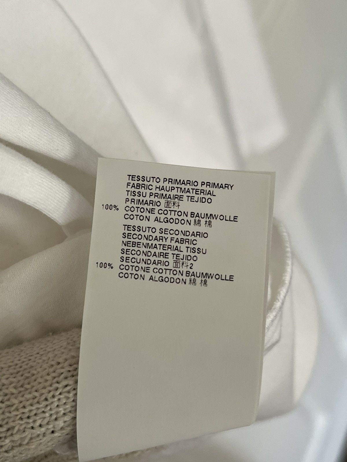 Maison Margiela Maison Margiela Luggage Tag T Shirt White Size 50 NWT Size US L / EU 52-54 / 3 - 9 Thumbnail