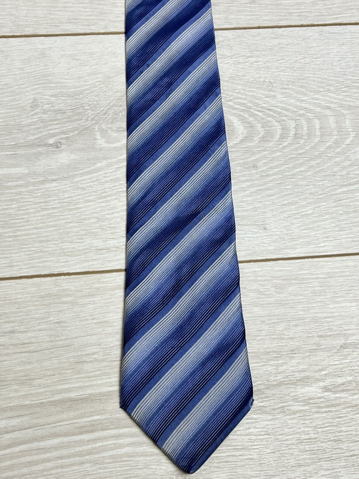 Lanvin Lanvin Paris 100% Silk Striped Tie Made in France Size ONE SIZE - 3 Thumbnail