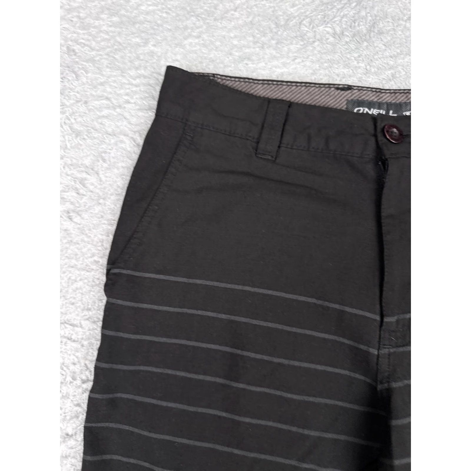 O'Neill O'Neill Mens 28 Black Striped Flat Front Chino Shorts Inseam 10 Casual Summer Logo Pockets Slash Pocket Linear Beach Size US 28 / EU 44 - 4 Thumbnail