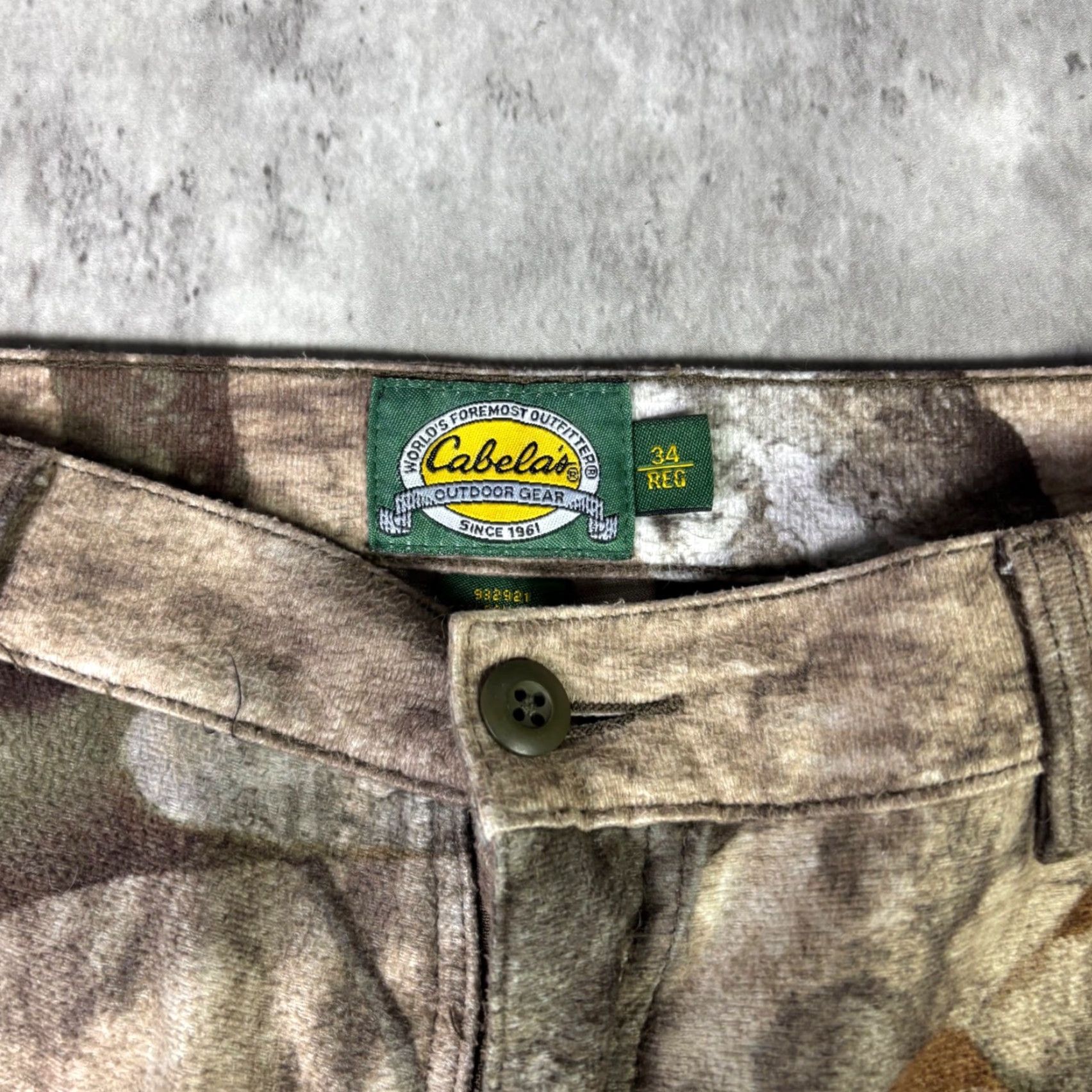 Vintage VINTAGE? No, actually: Cabela's Mossy Oak Treestand Camo Hunting Pants Mens 32 Reg Cargo Outdoor Gear Size US 32 / EU 48 - 6 Thumbnail