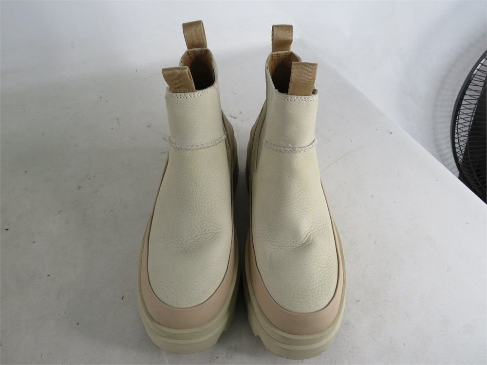 Ugg UGG SEA SALT BRISBANE CHELSEA WATERPROOF PLATFORMBOOTS 9 Size US 9 / IT 39 - 17 Thumbnail