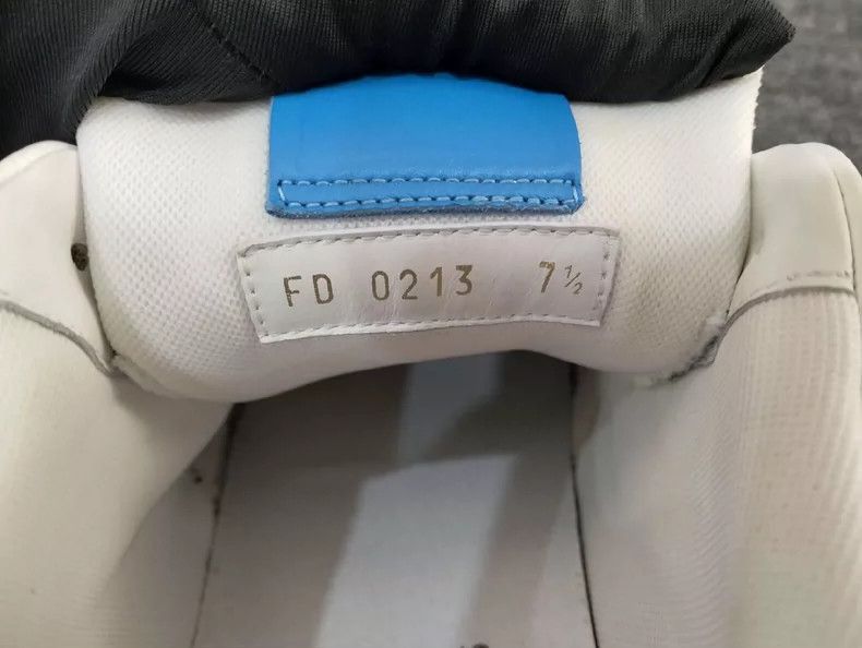 Louis Vuitton Louis Vuitton Trainer Sneakers with Blue Accents-2507 Size US 8.5 / EU 41-42 - 4 Thumbnail