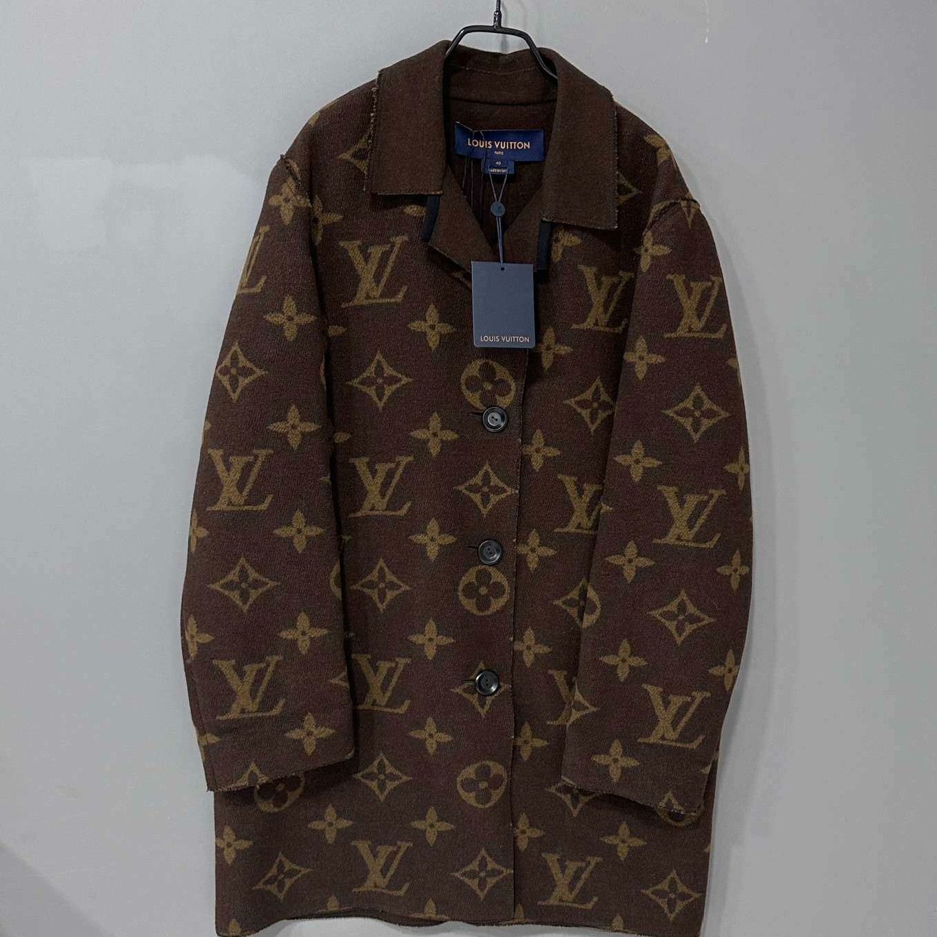 Louis Vuitton Louis Vuitton Heavy Coat xxs Men Size US XXS / EU 40 - 1 Thumbnail