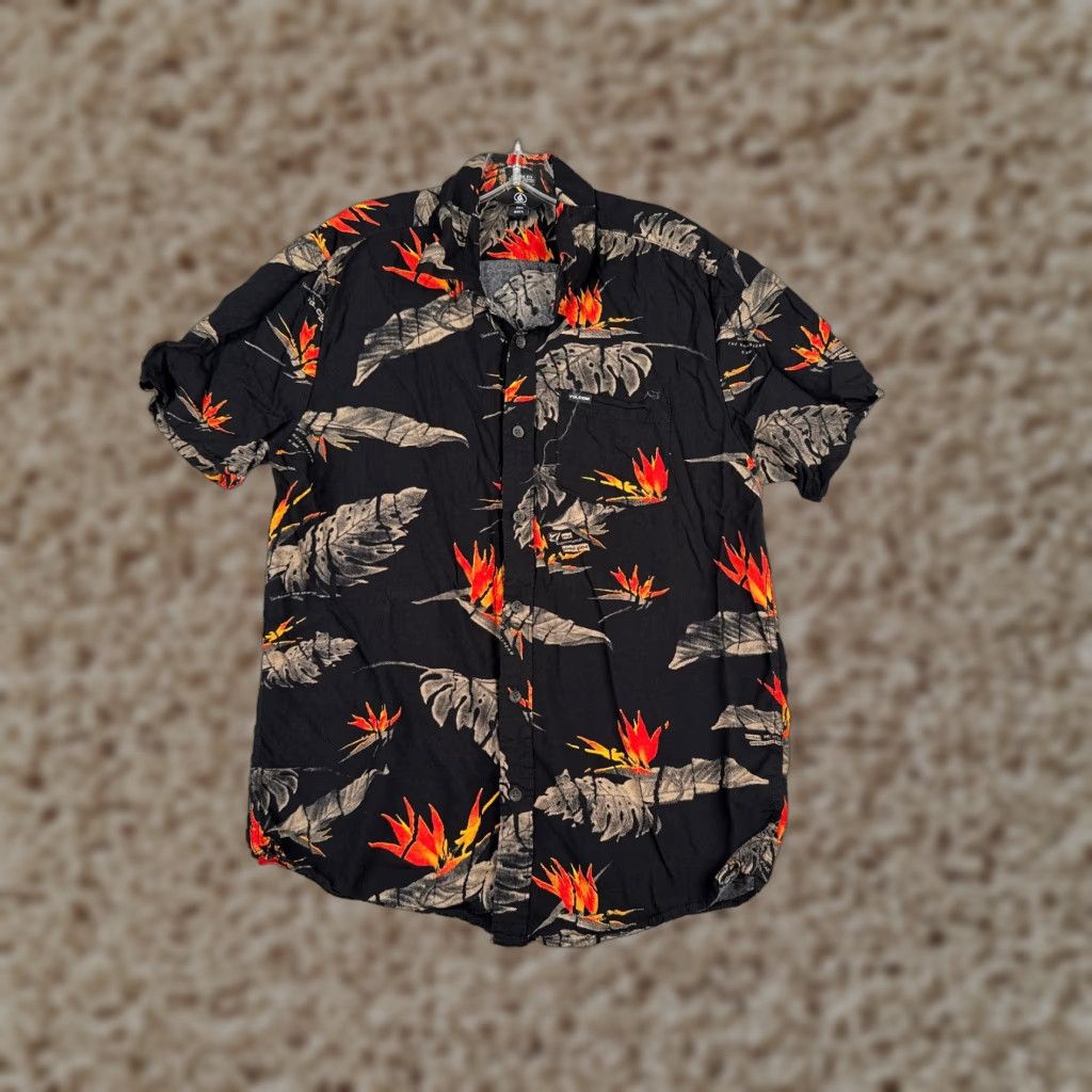 Volcom Volcom Shirt Adult Medium Black Floral Bird Of Paradise Button-Up Hawaiian Short Sleeve Collared 90s Beach Mens Size US M / EU 48-50 / 2 - 1 Thumbnail