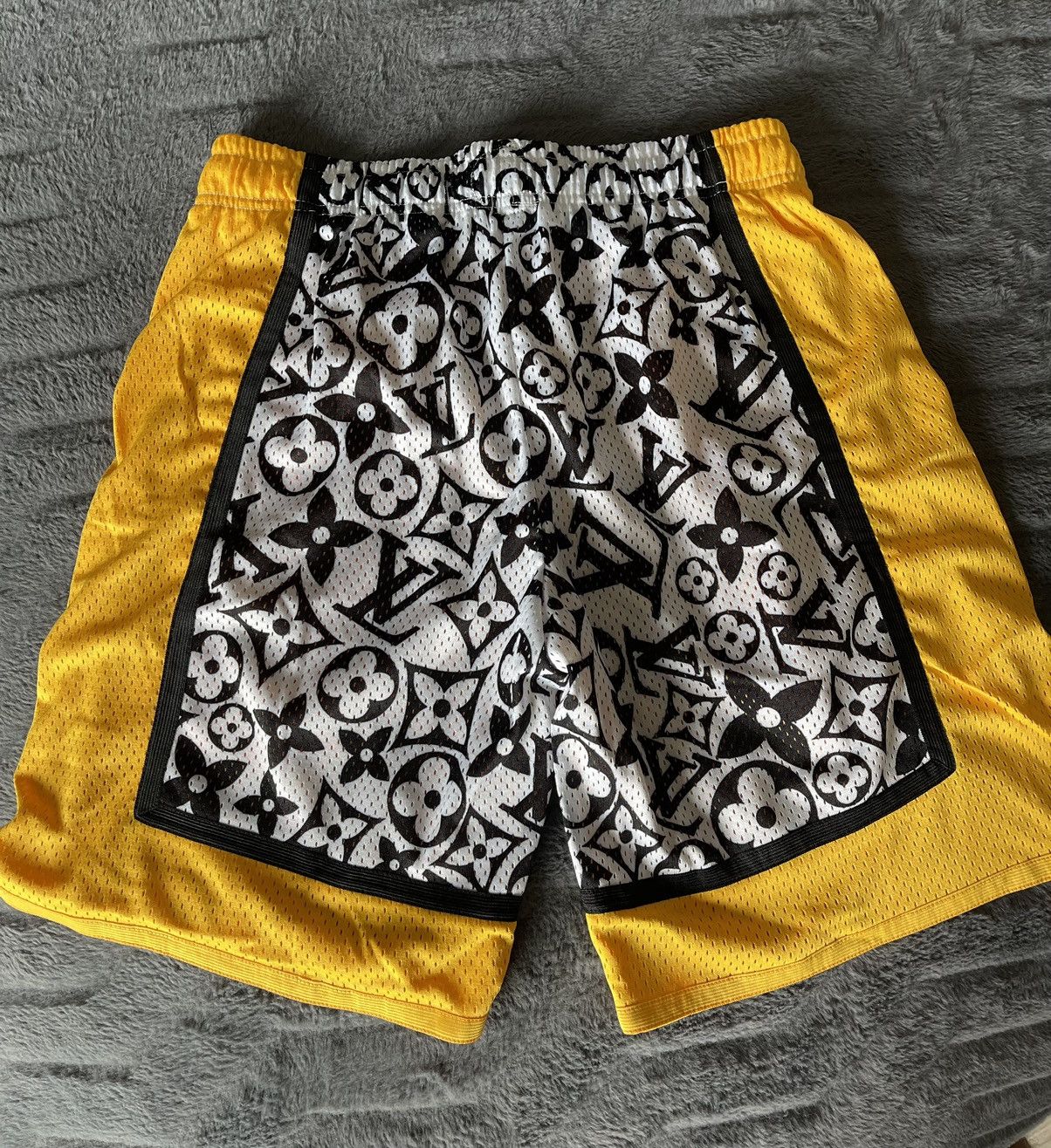 image of Imran Potato Lakers Lv Potato Shorts in Yellow, Men's (Size 30)