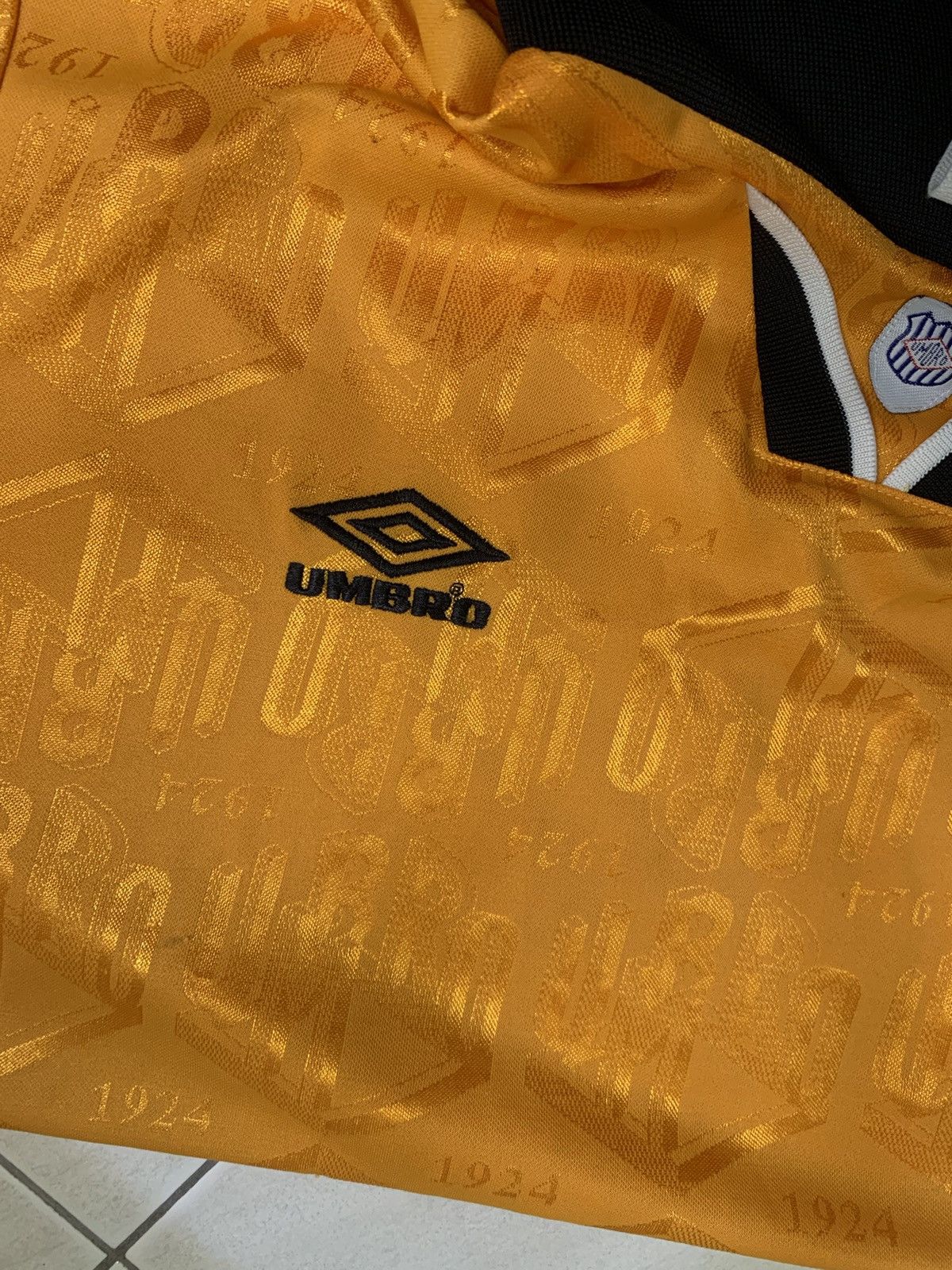 Umbro × Vintage Vintage Umbro Orange Jersey with Retro Design (1924 pattern) Size US L / EU 52-54 / 3 - 6 Thumbnail