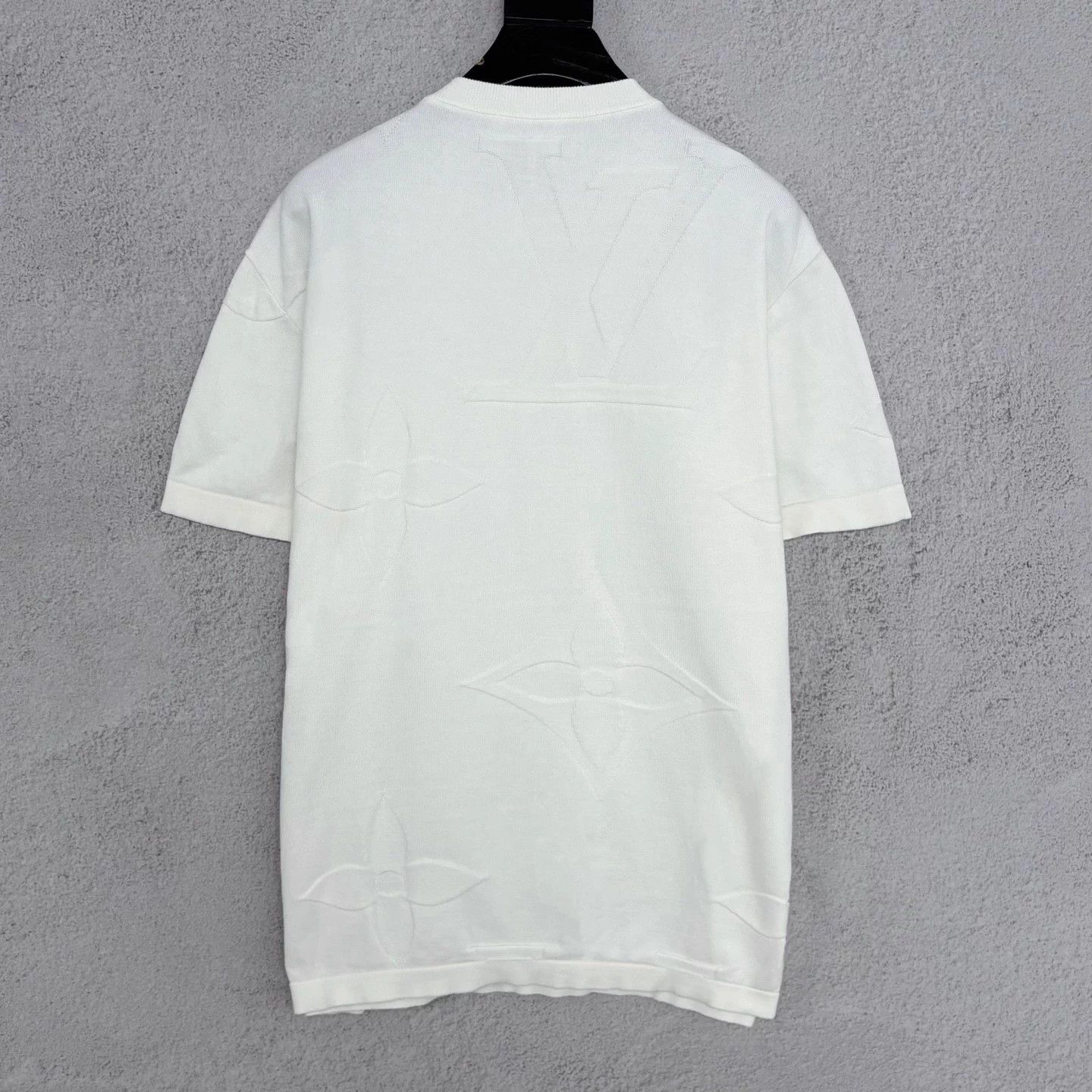 Louis Vuitton LV 26 Holiday Monogram Embossed Knit SS White S Size US S / EU 44-46 / 1 - 2 Thumbnail