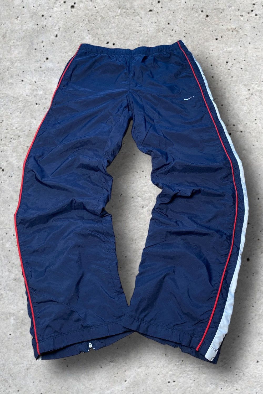 Nike Nike Vintage Track Pants M Navy Blue, Blau Blue Men‘s Herren Size US 34 / EU 50 - 1 Thumbnail