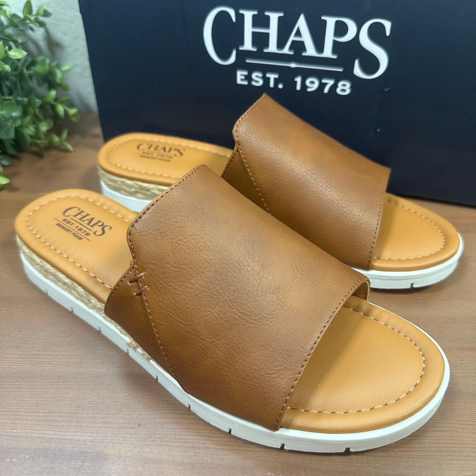 Chaps Chaps Women's Nerissa Tan Slide Sandals Size 8 Size US 8 / IT 38 - 1 Thumbnail