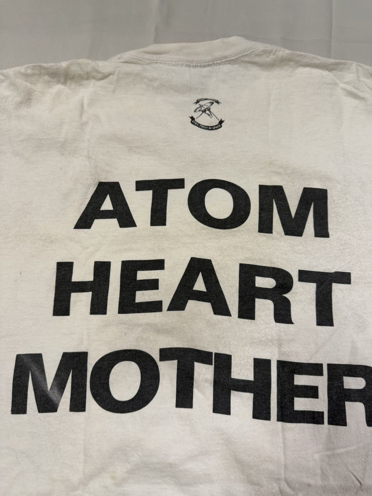 Brockum 1992 Pink Floyd Atom Heart Mother T-Shirt Size US XL / EU 56 / 4 - 8 Thumbnail