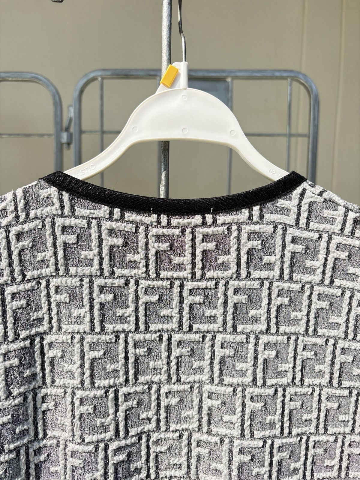 Fendi Fendi monogram T-shirt Size M / US 6-8 / IT 42-44 - 11 Thumbnail