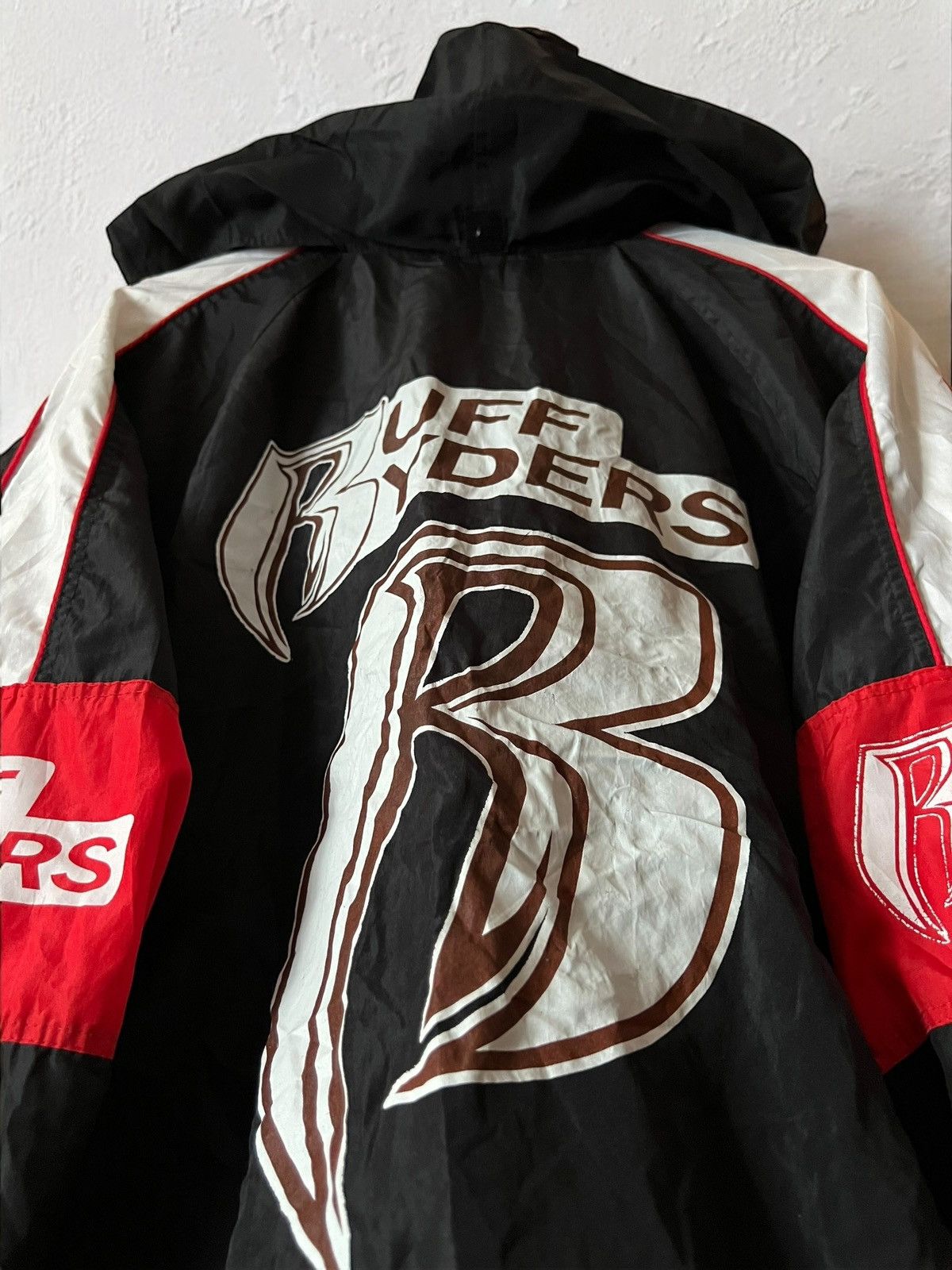 Band Tees × Ruff Ryders × Vintage RUFF RYDERS VINTAGE HOODED JACKET RAP BIG LOGOS WINDBREAKER Size US XL / EU 56 / 4 - 6 Thumbnail