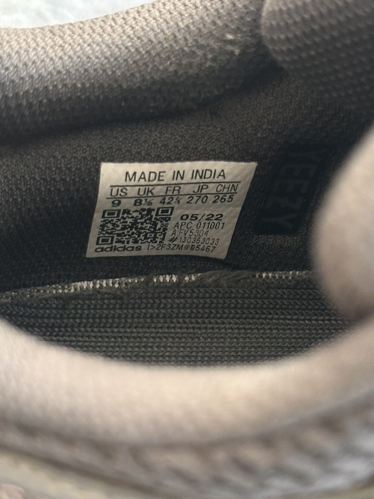 Yeezy Yeezy 700 utility black Size US 9 / EU 42 - 8 Thumbnail