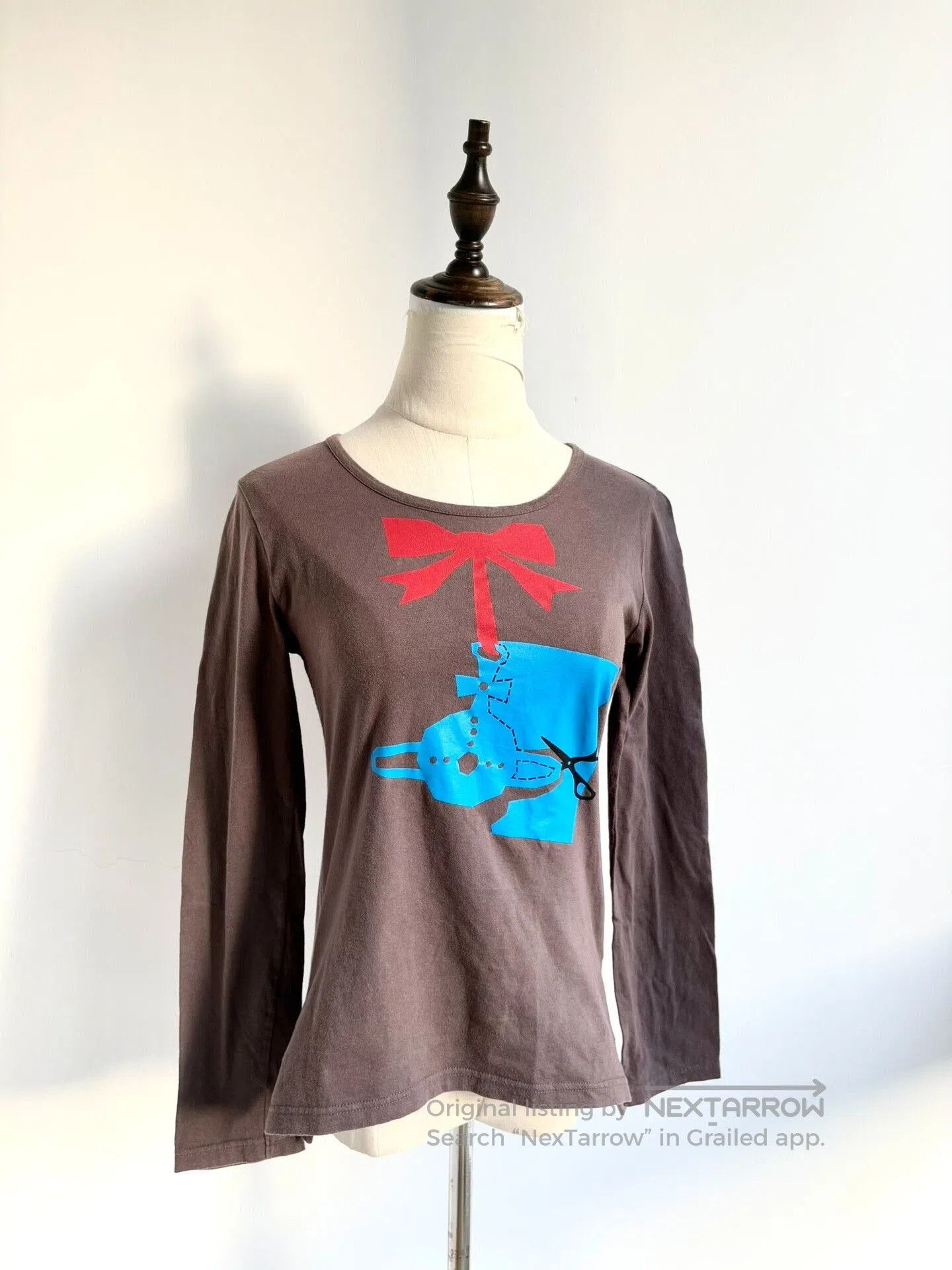 Vivienne Westwood vivienne westwood brown graphic long sleeve top. Size S / US 4 / IT 40 - 1 Thumbnail