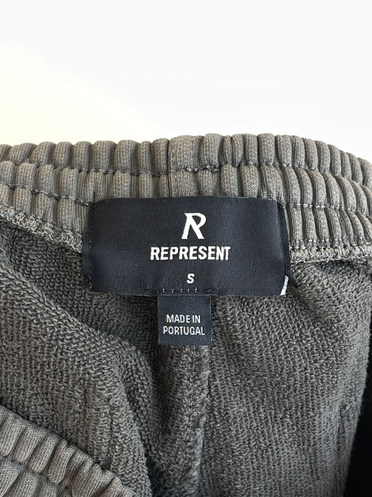 Represent Clo. Patron Of The Club Fade Out Wash Heavy Cotton Sweatpants Size US 30 / EU 46 - 17 Thumbnail
