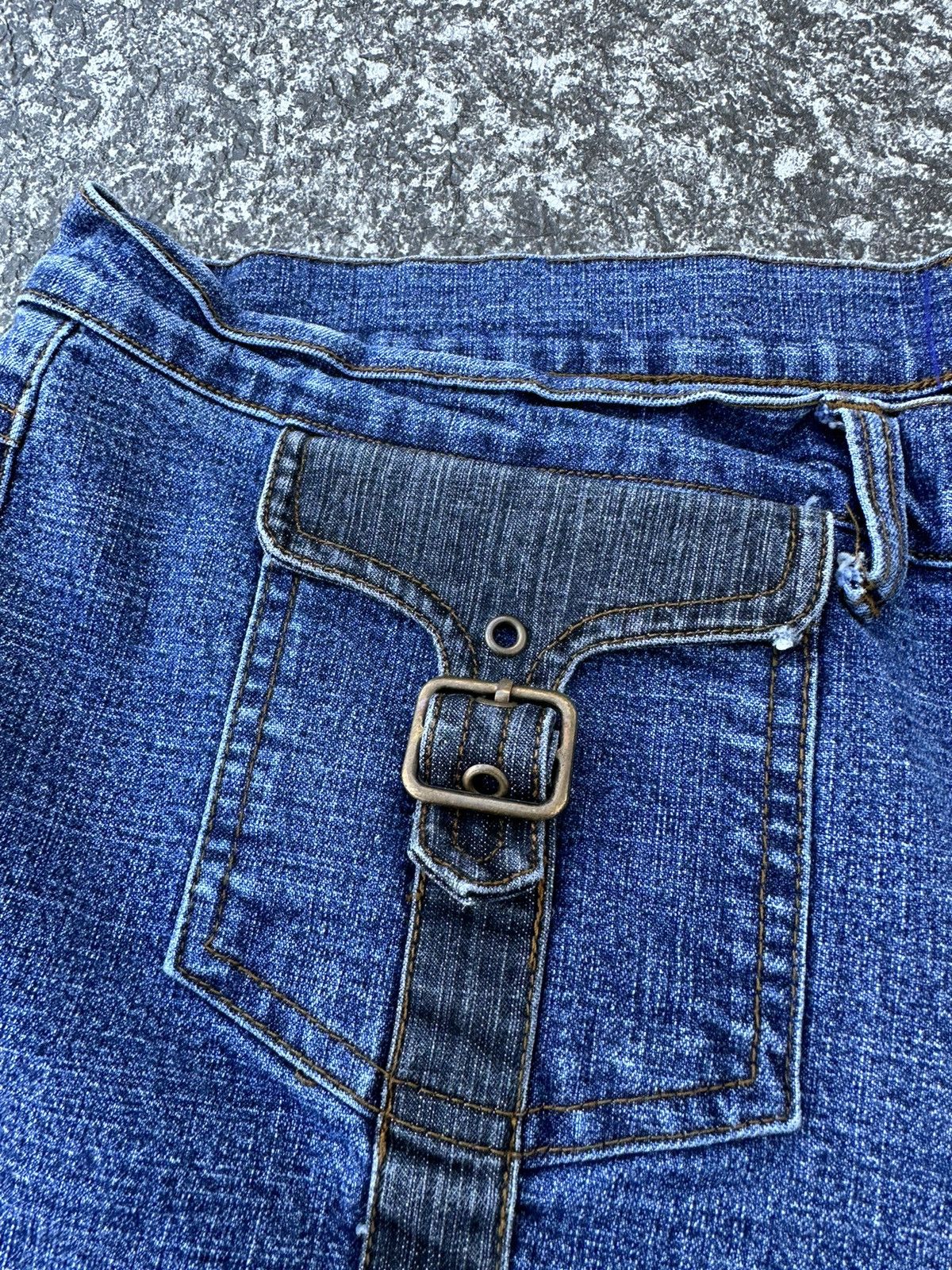 B.U.M Equipment × Vintage Vintage 90s Bum Equipment Denim Buckle Strap Jeans USA Baggy Size 34" / US 12 / IT 48 - 6 Thumbnail