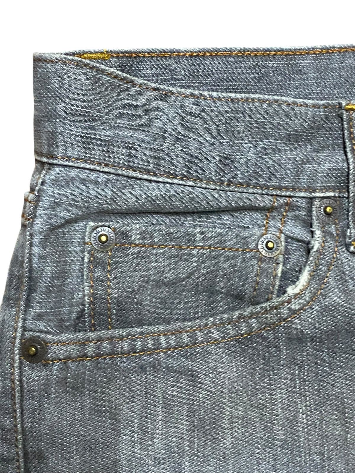 Japanese Brand Vintage Japanese Brand Uniqlo Denim Faded Wash Loose Jeans Size US 30 / EU 46 - 7 Thumbnail