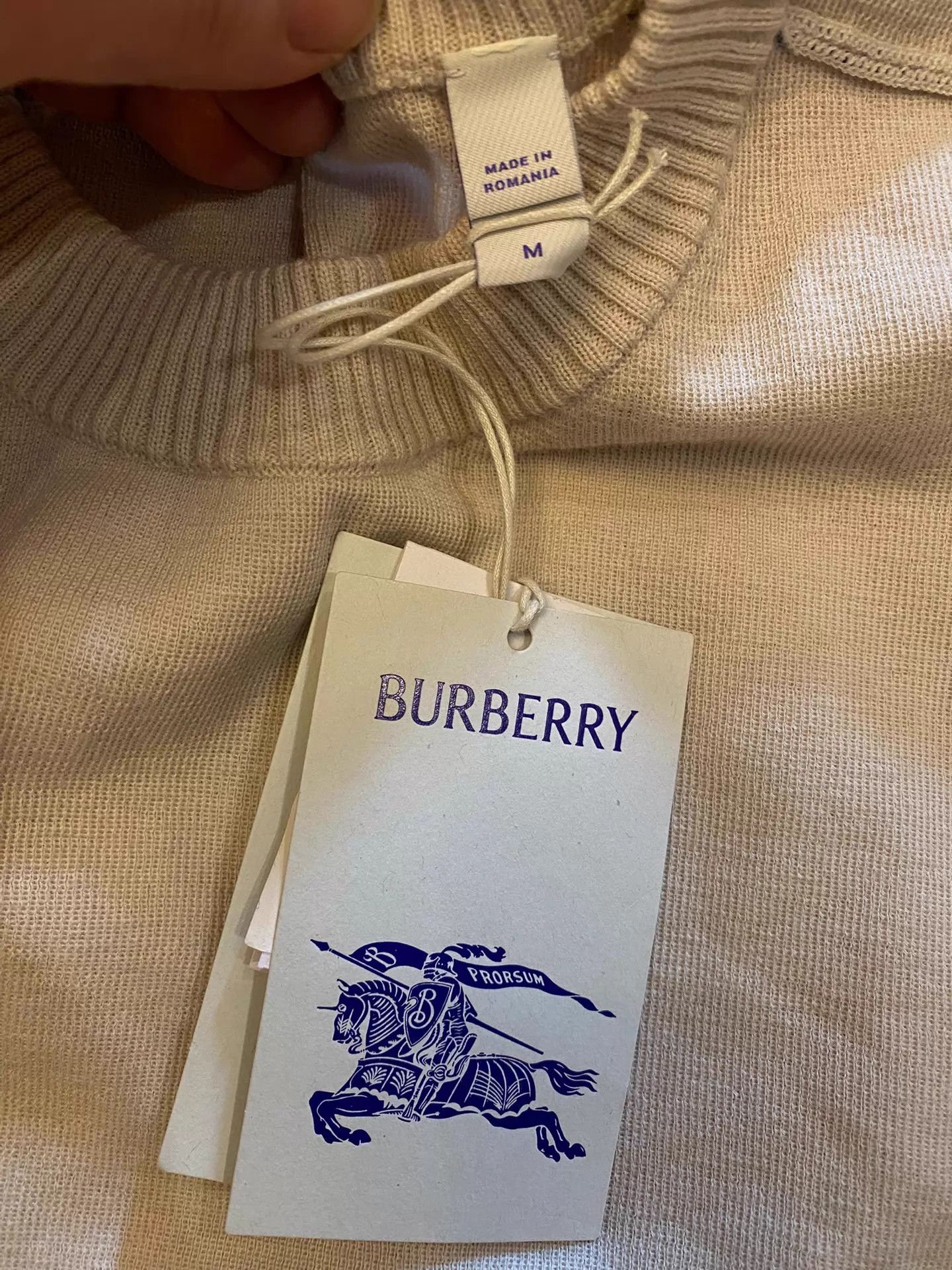 Burberry Burberry Men's Wool Sweater Romania NWT M 8081331 Size US XL / EU 56 / 4 - 6 Thumbnail