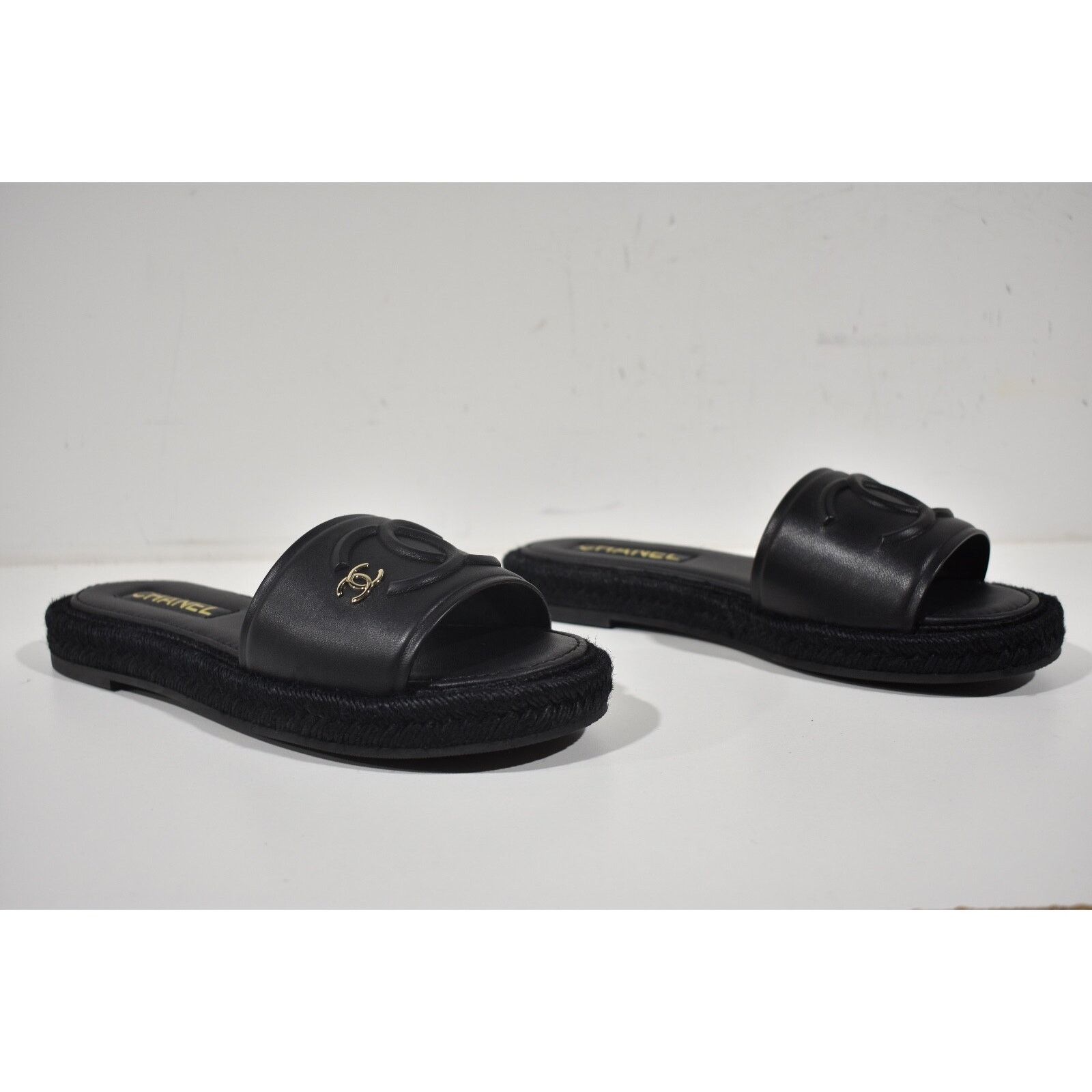 Chanel Chanel 23C Black Lambskin Leather CC Logo Slide Size US 12 / IT 42 - 3 Thumbnail