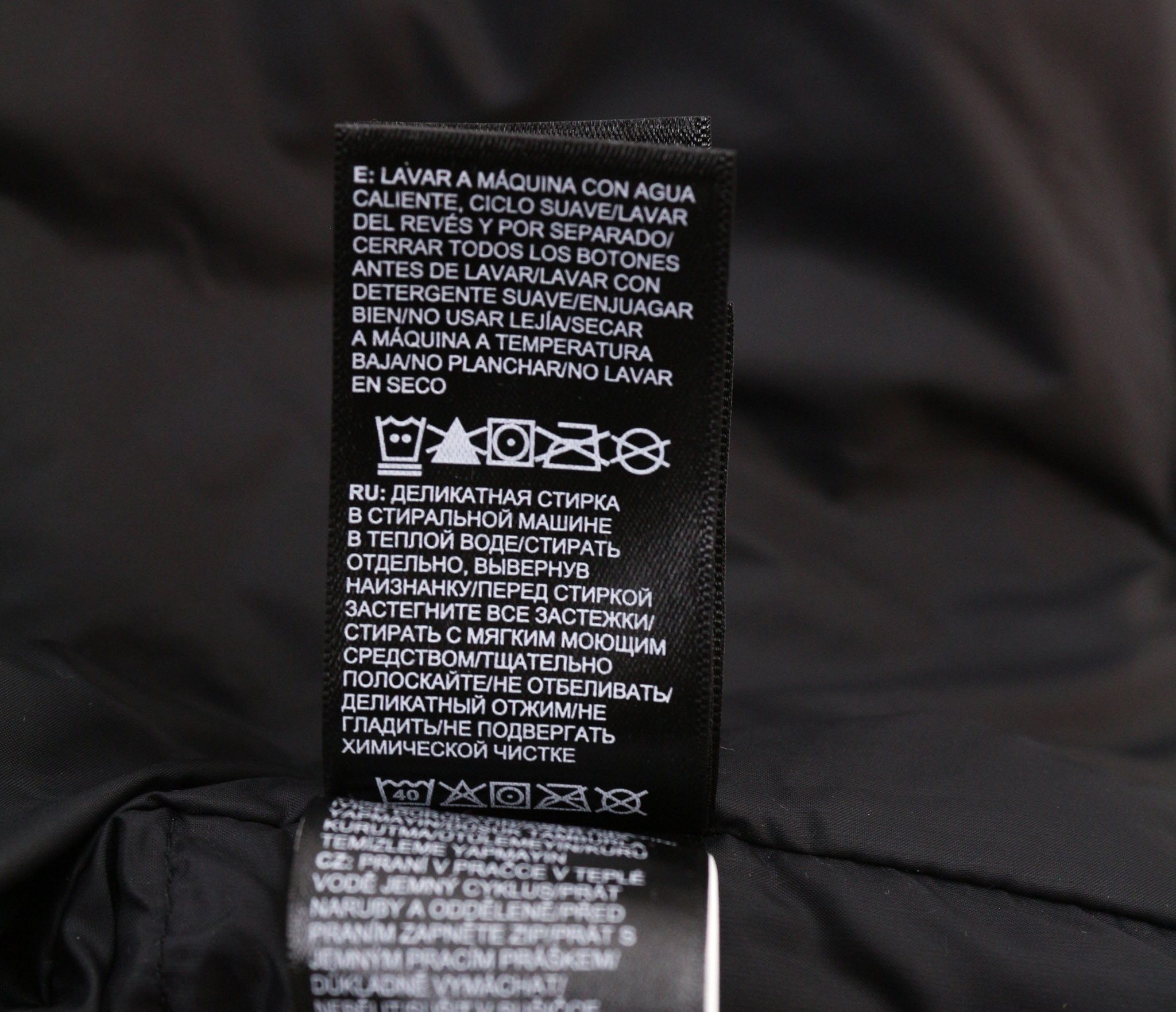 The North Face DIABLO DOWN L Black 700 Down Quilted Puffer Jacket 79777 Size US L / EU 52-54 / 3 - 8 Thumbnail