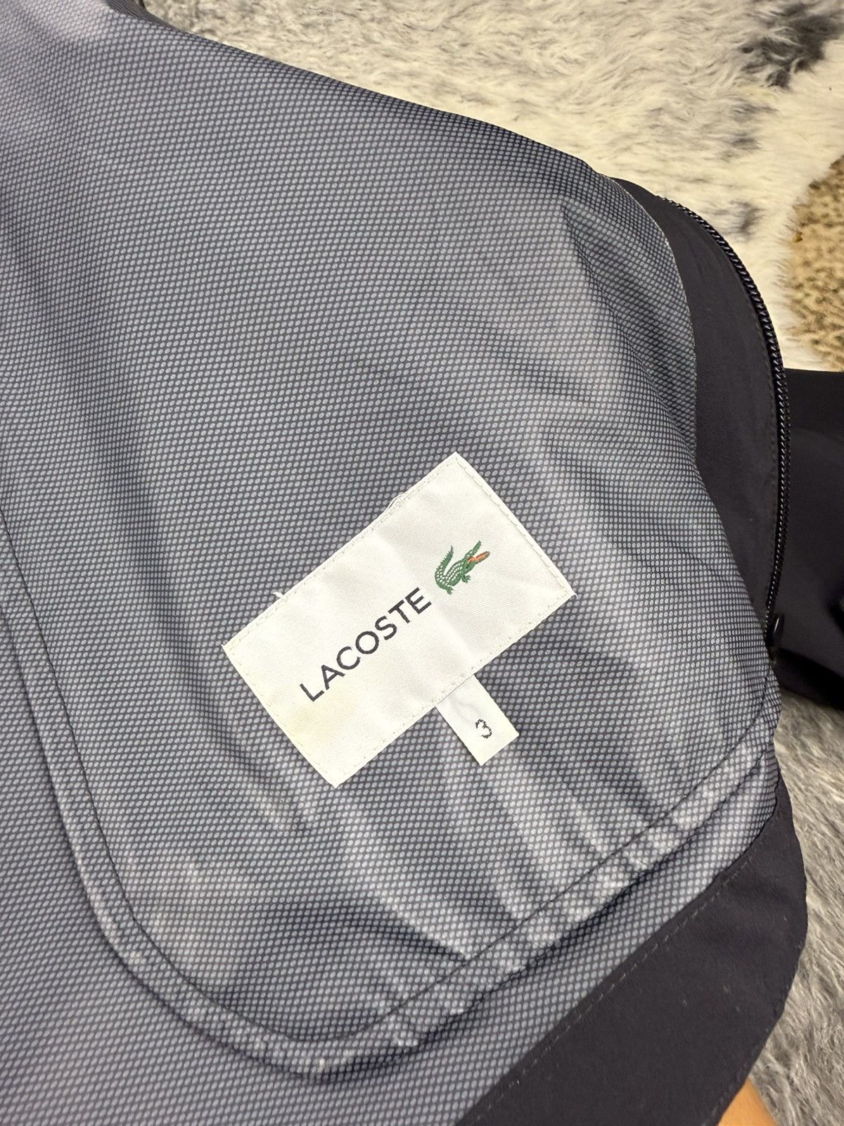 Lacoste LACOSTE All Black Edition Tonal Logo Waterproof Gorpcore Size US M / EU 48-50 / 2 - 7 Thumbnail