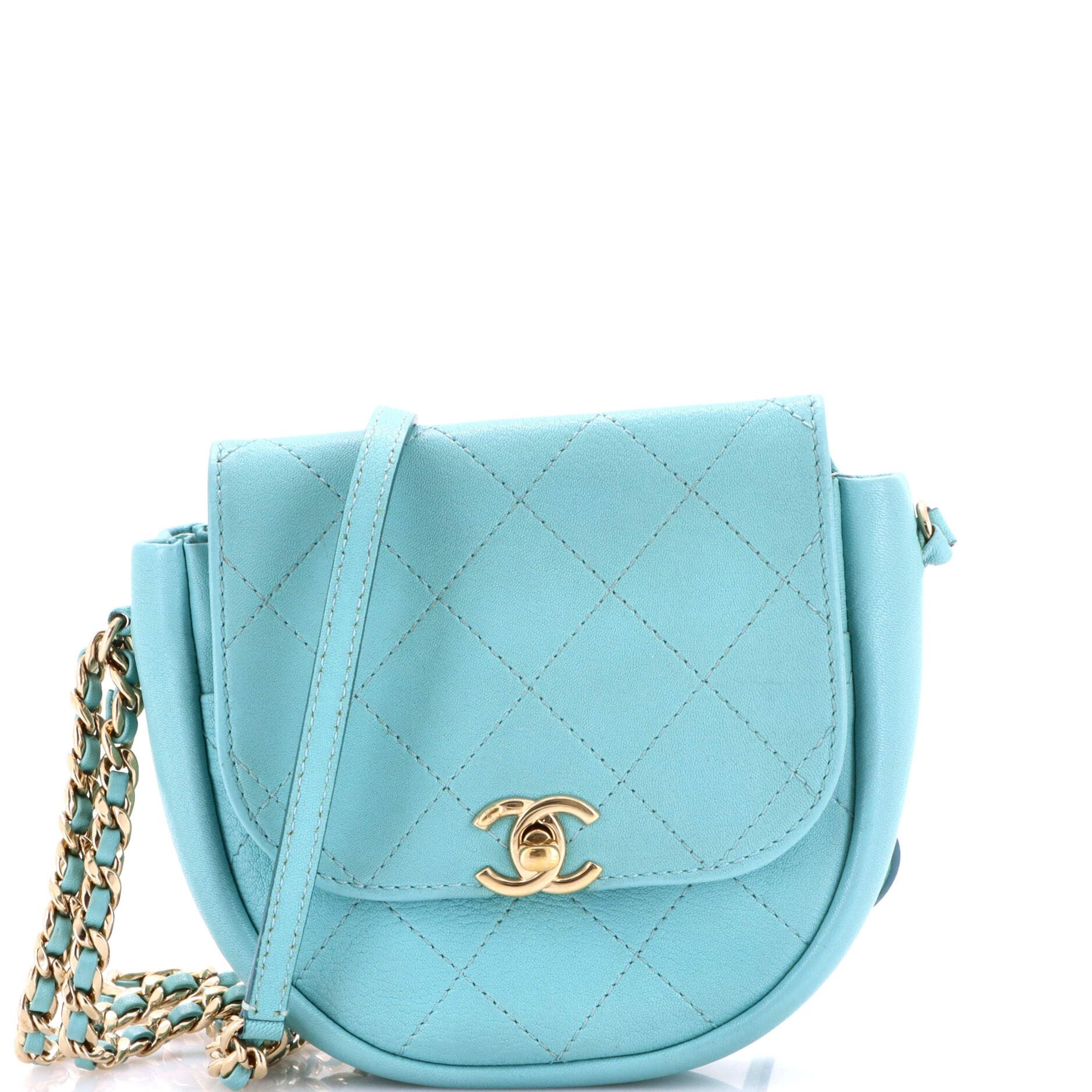 Chanel Casual Trip Messenger Bag Size ONE SIZE - 1 Thumbnail