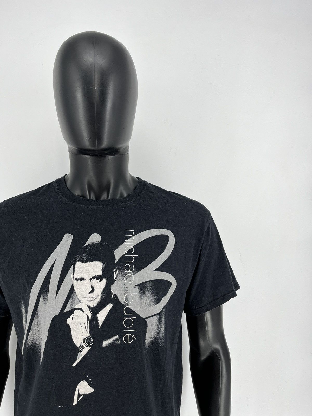 Band Tees Rare!! Vintage Y2K Michael Buble World Tour Tee Size US L / EU 52-54 / 3 - 7 Thumbnail