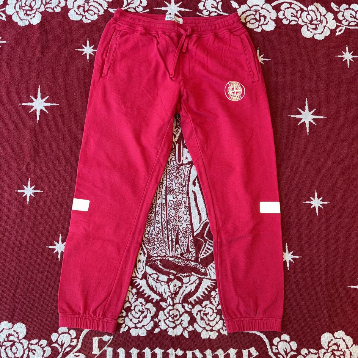 Stone Island × Supreme Used FW17 Supreme Stone Island Sweatpants Size L Magenta Size US 34 / EU 50 - 1 Thumbnail