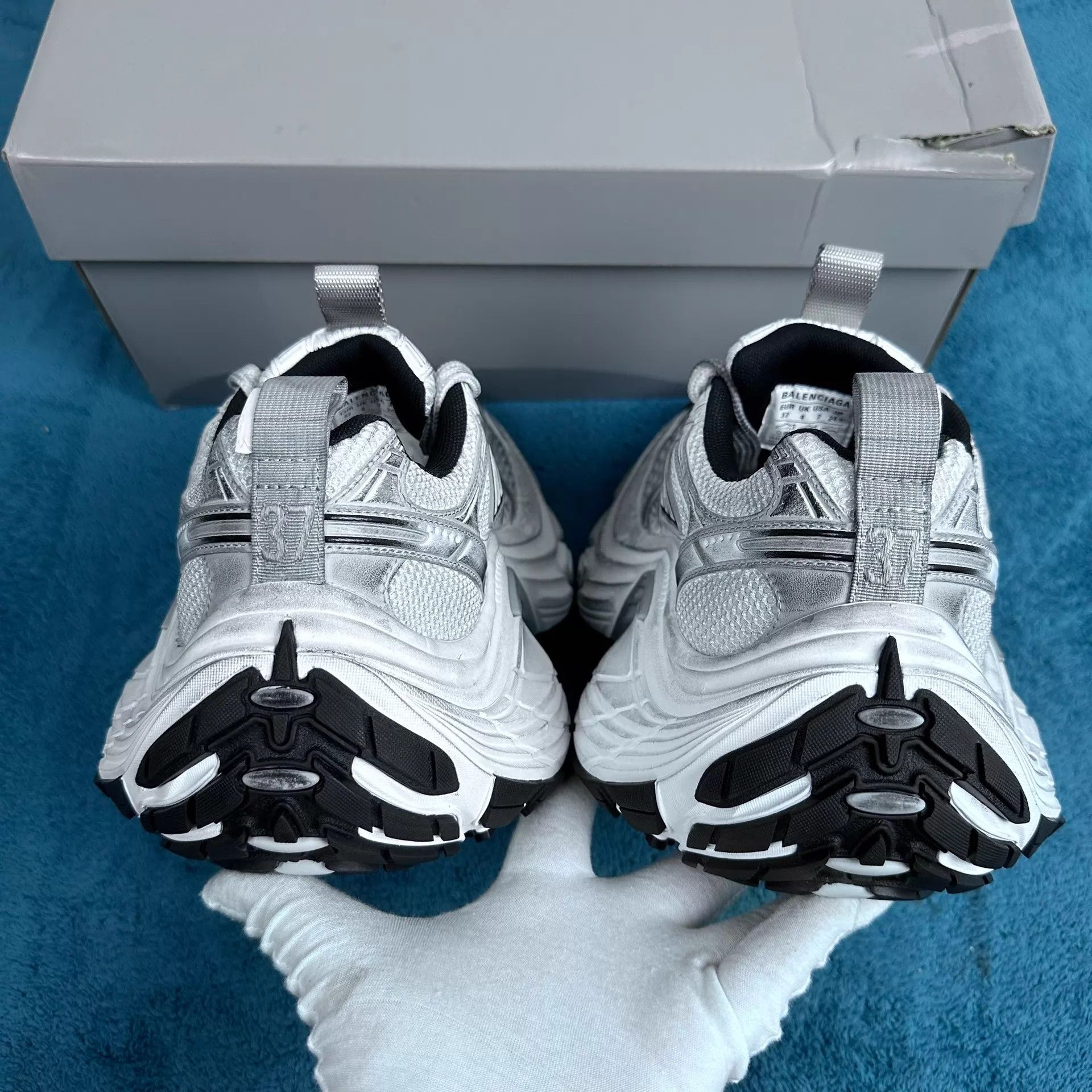 Balenciaga Balenciaga 10XL Mesh Worn Platform Sneaker Gray/White Size US 6.5 / IT 36.5 - 4 Thumbnail