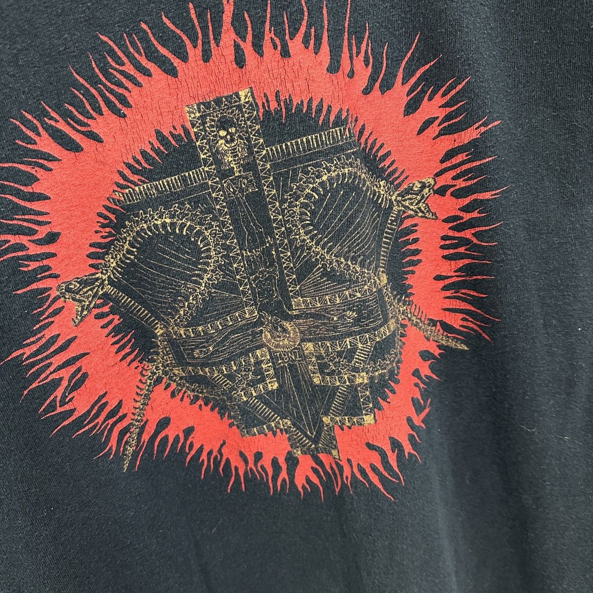 Vintage Vintage 00s Dio Rock band Antichrist print flame tee og y2k Size US L / EU 52-54 / 3 - 4 Thumbnail